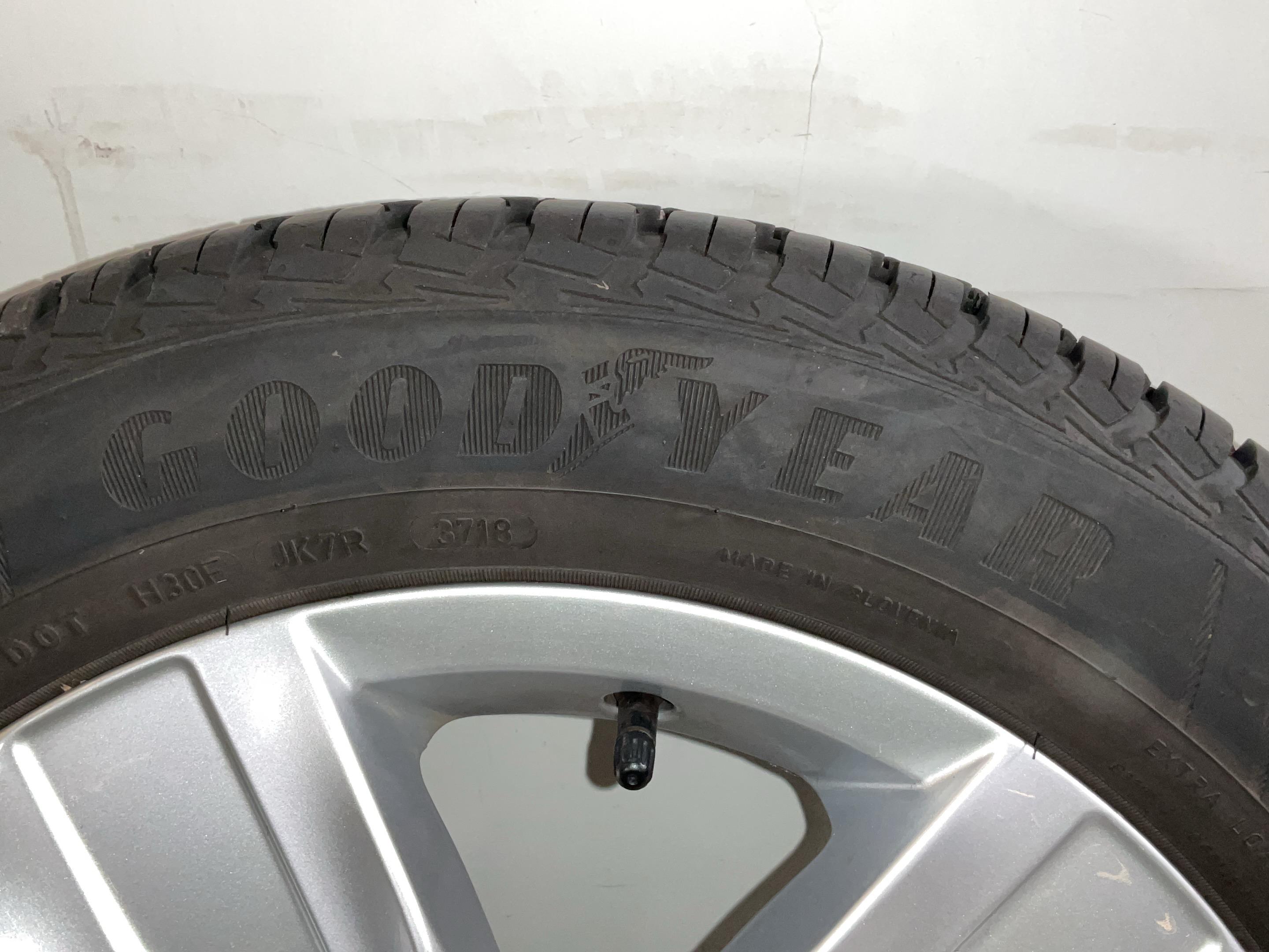 Entire wheel VW Caddy IV Kasten (SAA, SAH) 1.4 TSI  92 kW  125 PS (05.2015-> )