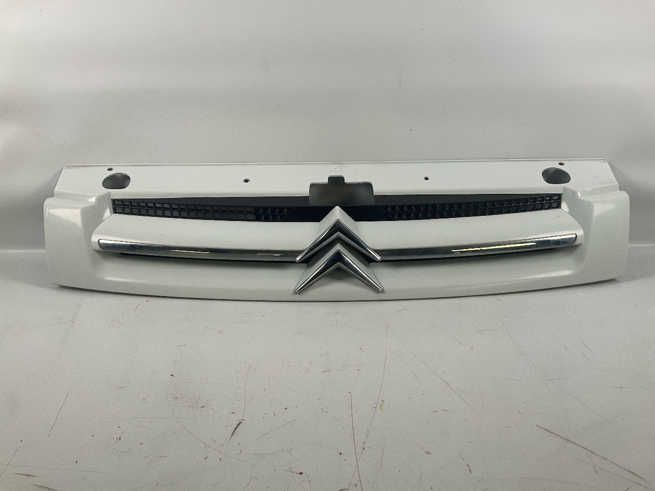 Grille de calandre CITROEN Berlingo I Kasten (M) Electric  42 kW  57 PS (01.2010-12.2010) Grille de calandre CITROEN Berlingo I Kasten (M) Electric  42 kW  57 PS (01.2010-12.2010)