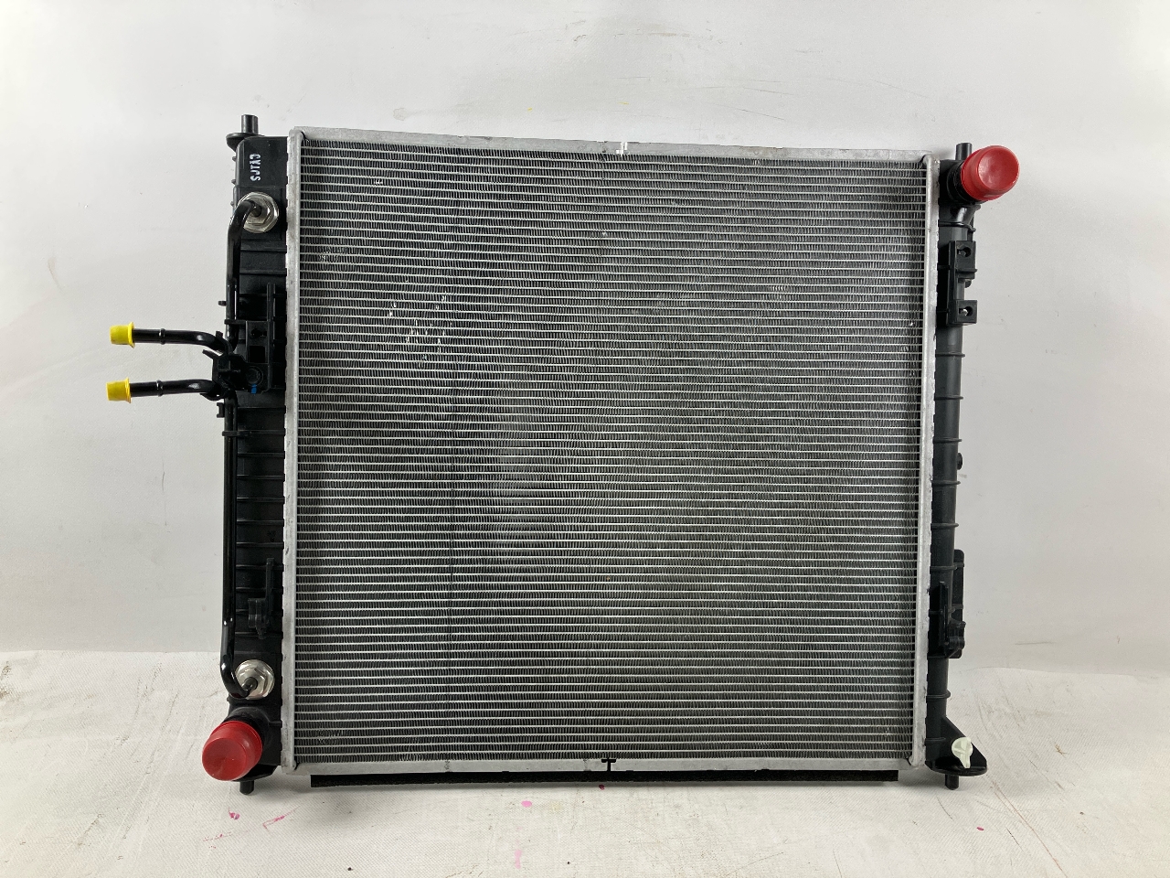 Refroidisseur HYUNDAI Staria Bus (US4) 2.2 CRDi  130 kW  177 PS (01.2021-> ) Refroidisseur HYUNDAI Staria Bus (US4) 2.2 CRDi  130 kW  177 PS (01.2021-> )