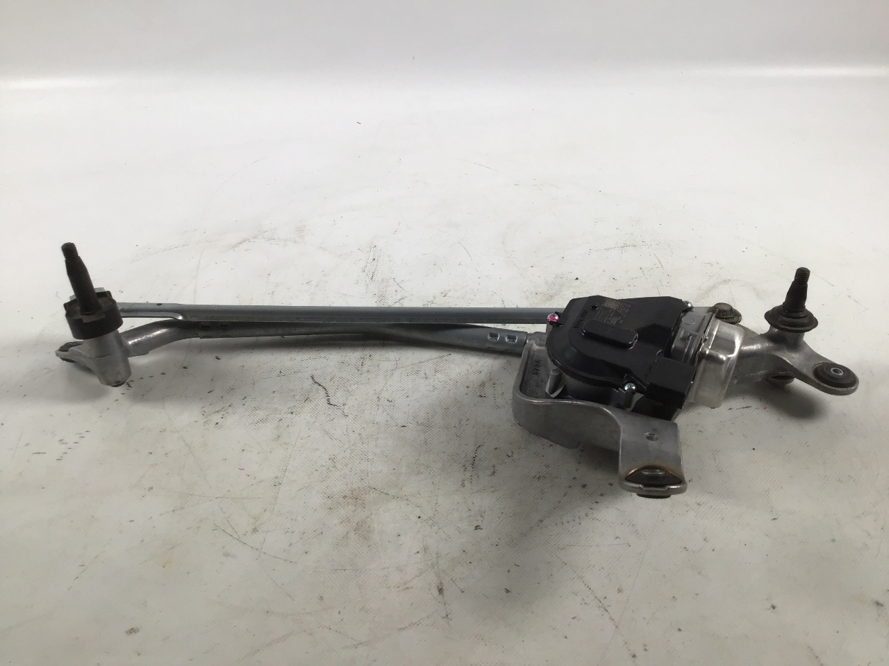 Wiper motor front AUDI e-tron (GEN) Electric quattro  300 kW  408 PS (09.2018-> )
