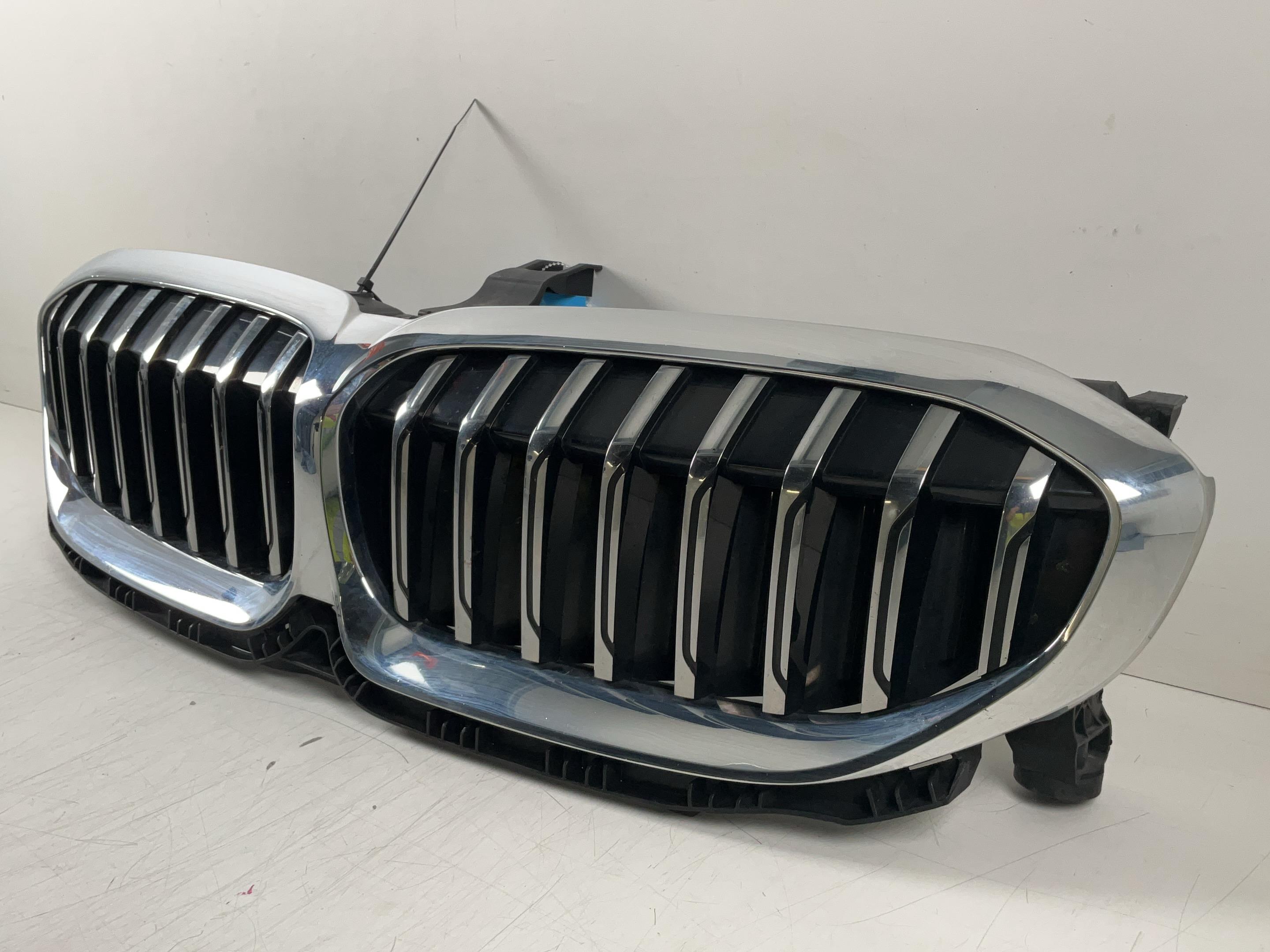 Grille BMW 3er Touring (G21, G81) 320d  140 kW  190 PS (07.2019-02.2020)