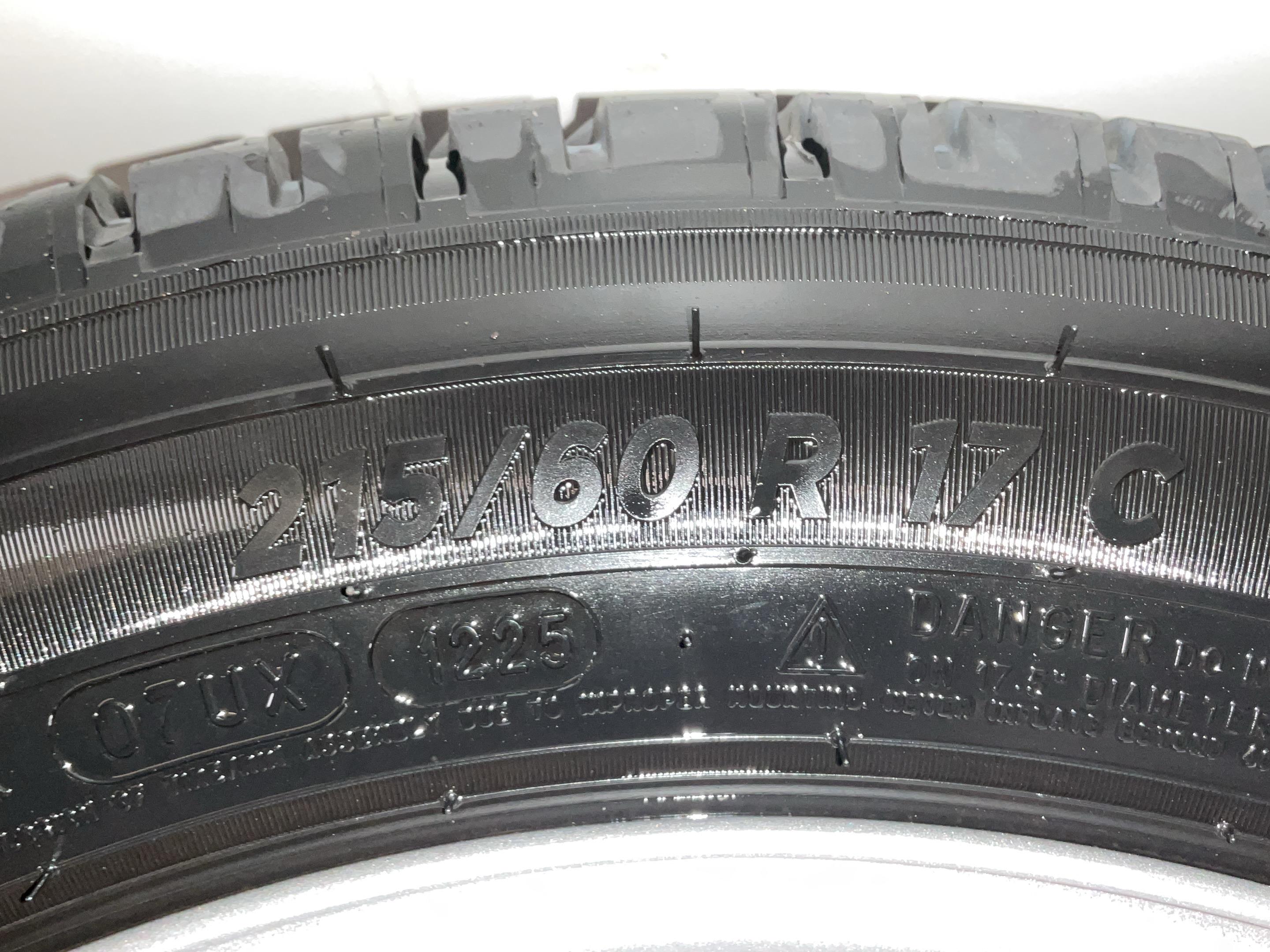 Entire wheel PEUGEOT Expert III Kasten (V) E-Expert Hydrogen  100 kW  136 PS (10.2024-> )