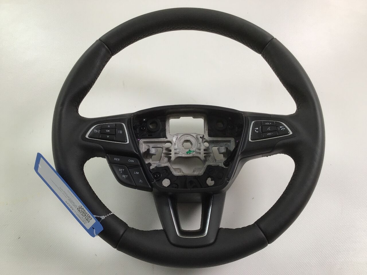 Steering wheel FORD EcoSport 1.0 EcoBoost  103 kW  140 PS (03.2016-> )