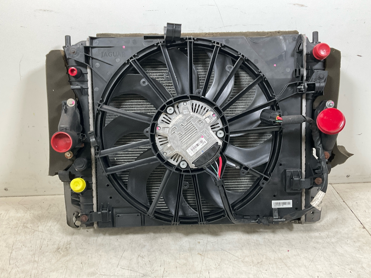 Pakiet chłodnicy bez tylnego zderzaka JAGUAR XF (X250) 2.2 D  147 kW  200 PS (03.2012-04.2015)