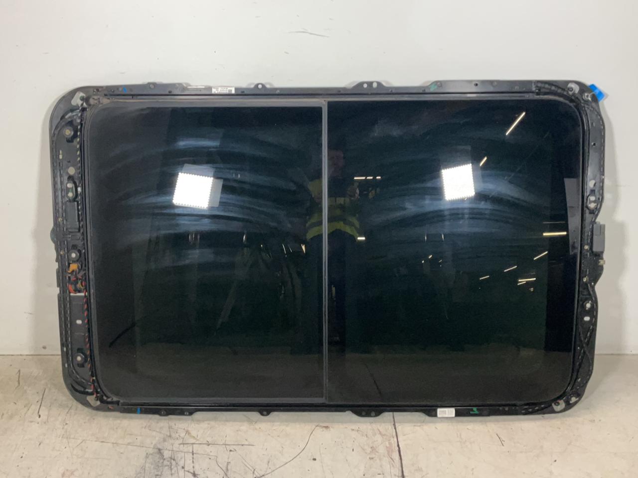 Acoperiș panoramic VW Tiguan Allspace (BW2) 2.0 TSI 4motion  162 kW  220 PS (07.2017-> )