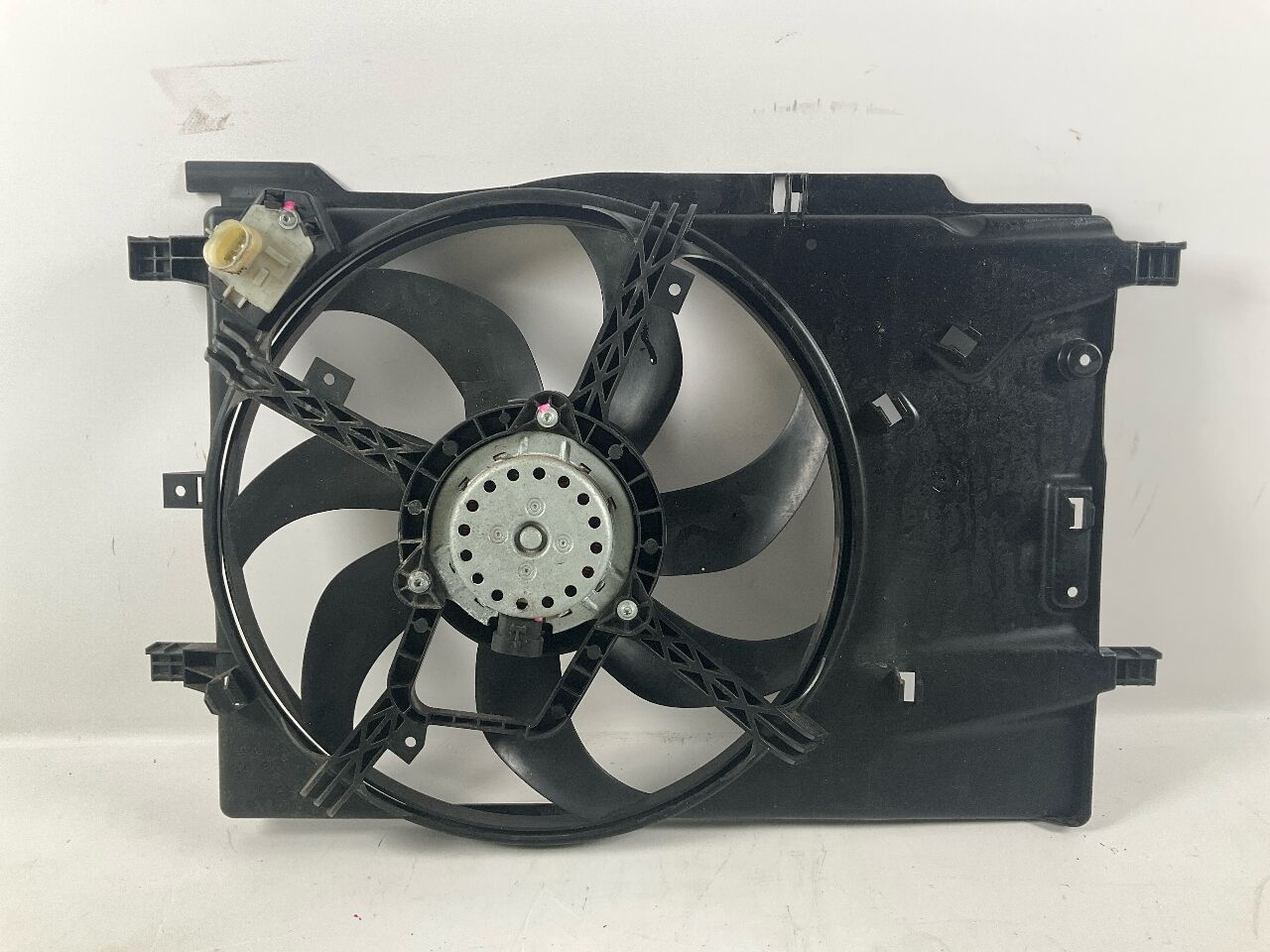 Ventilator / koelvin OPEL Corsa E (X15) 1.4  66 kW  90 PS (09.2014-> )