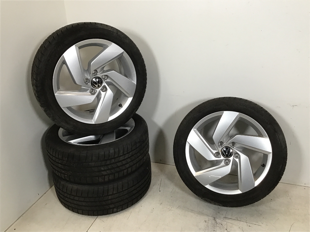 Entire wheel VW Golf VIII (CD) 2.0 GTI  180 kW  245 PS (09.2020-> )
