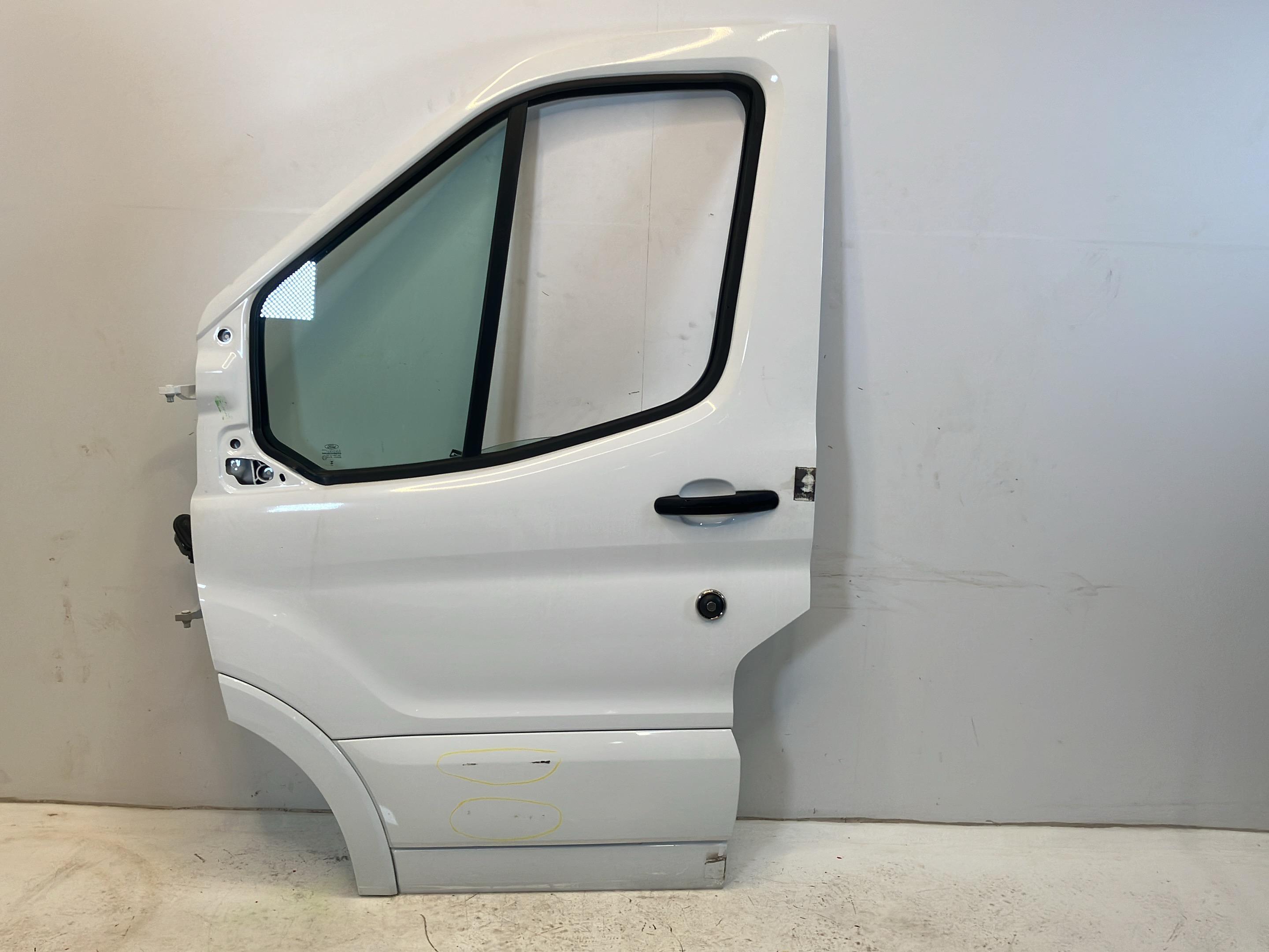 drzwi lewy przód FORD Transit V363 Pritsche/Fahrgestell (FED, FFD) 2.0 EcoBlue  121 kW  165 PS (07.2023-> )