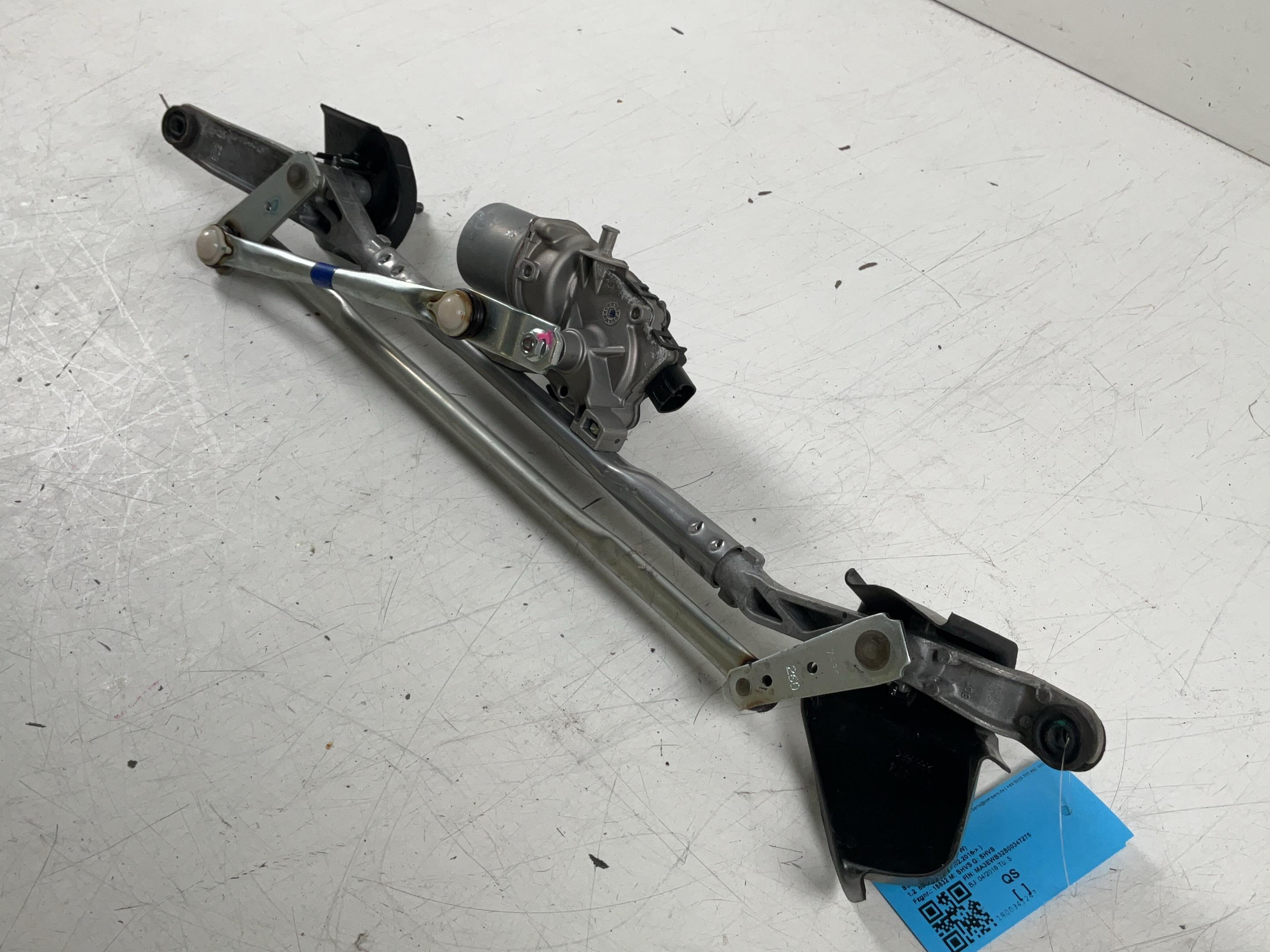 Moteur d'essuie-glace avant SUZUKI Baleno (EW, FW) 1.2  66 kW  90 PS (02.2016-> )