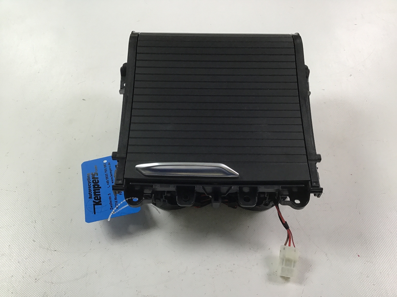 Console shelf BMW X3 (G01, F97) xDrive 20i  135 kW  184 PS (12.2017-> ) Console shelf BMW X3 (G01, F97) xDrive 20i  135 kW  184 PS (12.2017-> )