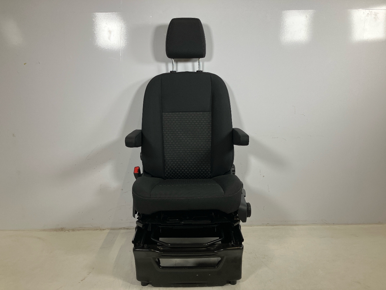 Seat left front FORD Transit V363 Pritsche/Fahrgestell (FED, FFD) 2.0 TDCi  125 kW  170 PS (03.2016-> )