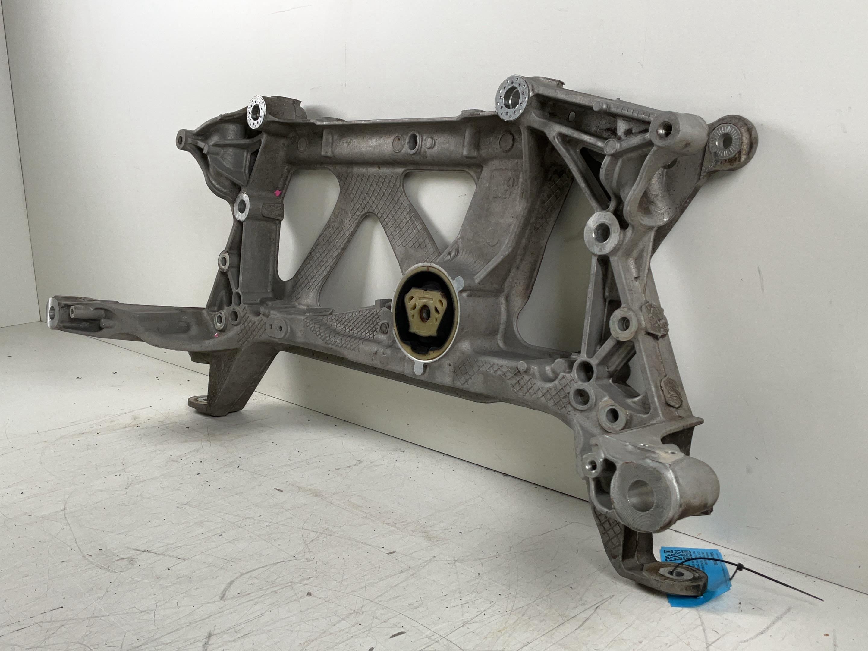 Front axle carrier AUDI A3 Sportback (8V) 1.2 TFSI  81 kW  110 PS (05.2014-> )
