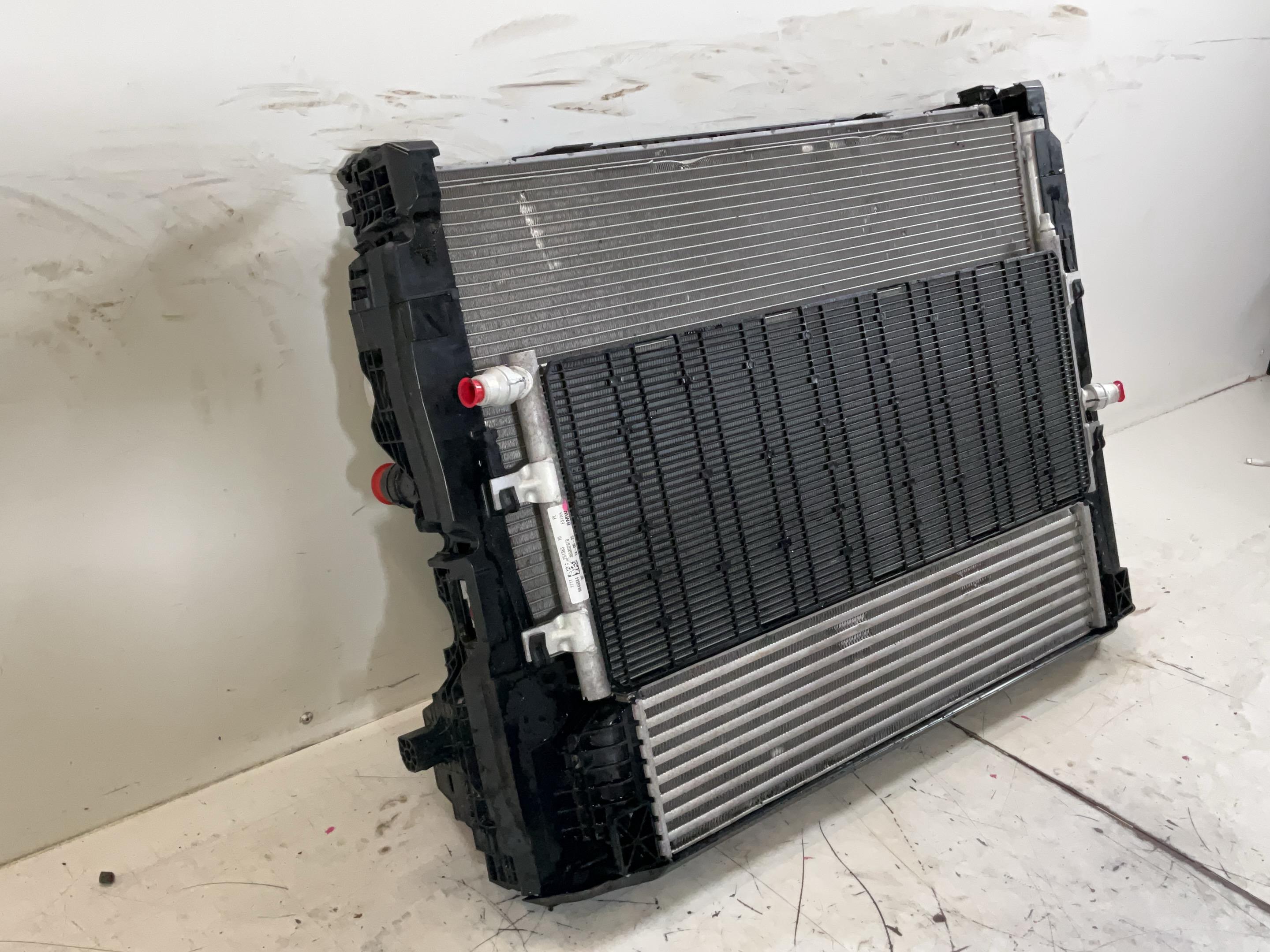 Pakiet chłodnicy bez tylnego zderzaka BMW X1 (U11) xDrive 25e Plug-in-Hybrid  180 kW  245 PS (07.2022-> )