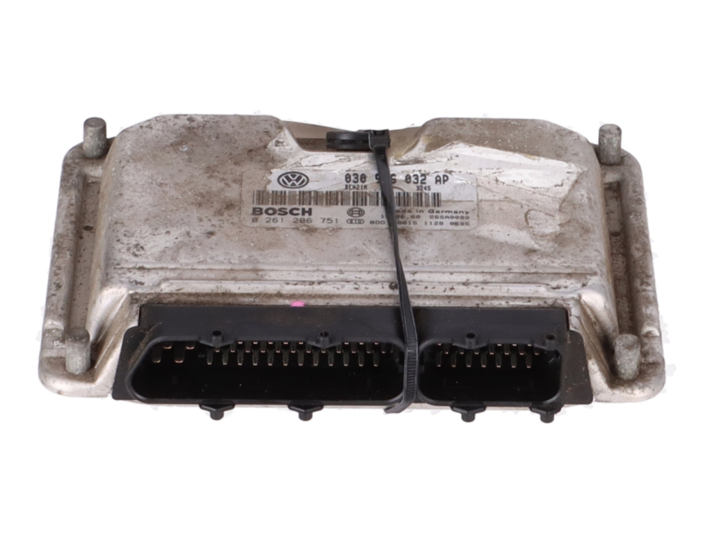 Appareil de commande moteur VW Polo III (6N2) 1.4  44 kW  60 PS (10.1999-09.2001)