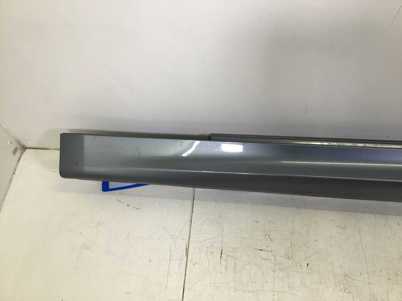 Panelling sill board left BMW 5er (G30, F90) 520d  140 kW  190 PS (09.2016-> )