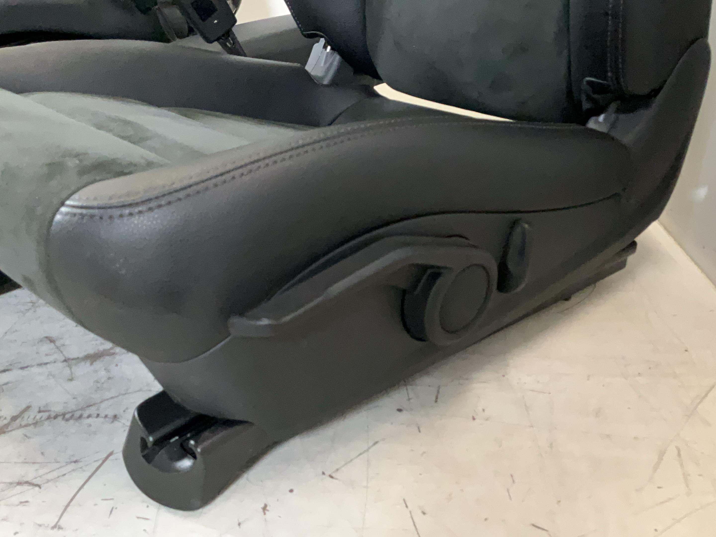 Accesorii interioare PORSCHE 718 Boxster (982) 2.0  220 kW  300 PS (04.2016-> )