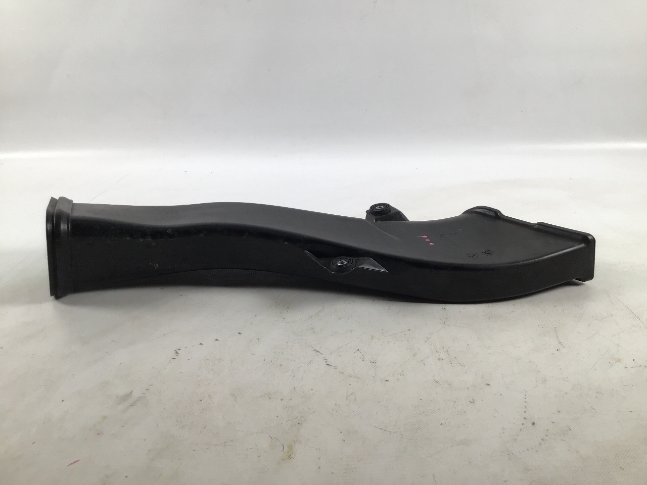 Tube d'aspiration pour alimentation en air AUDI R8 (42) 4.2 FSI quattro  316 kW  430 PS (07.2010-07.2015) Tube d'aspiration pour alimentation en air AUDI R8 (42) 4.2 FSI quattro  316 kW  430 PS (07.2010-07.2015)