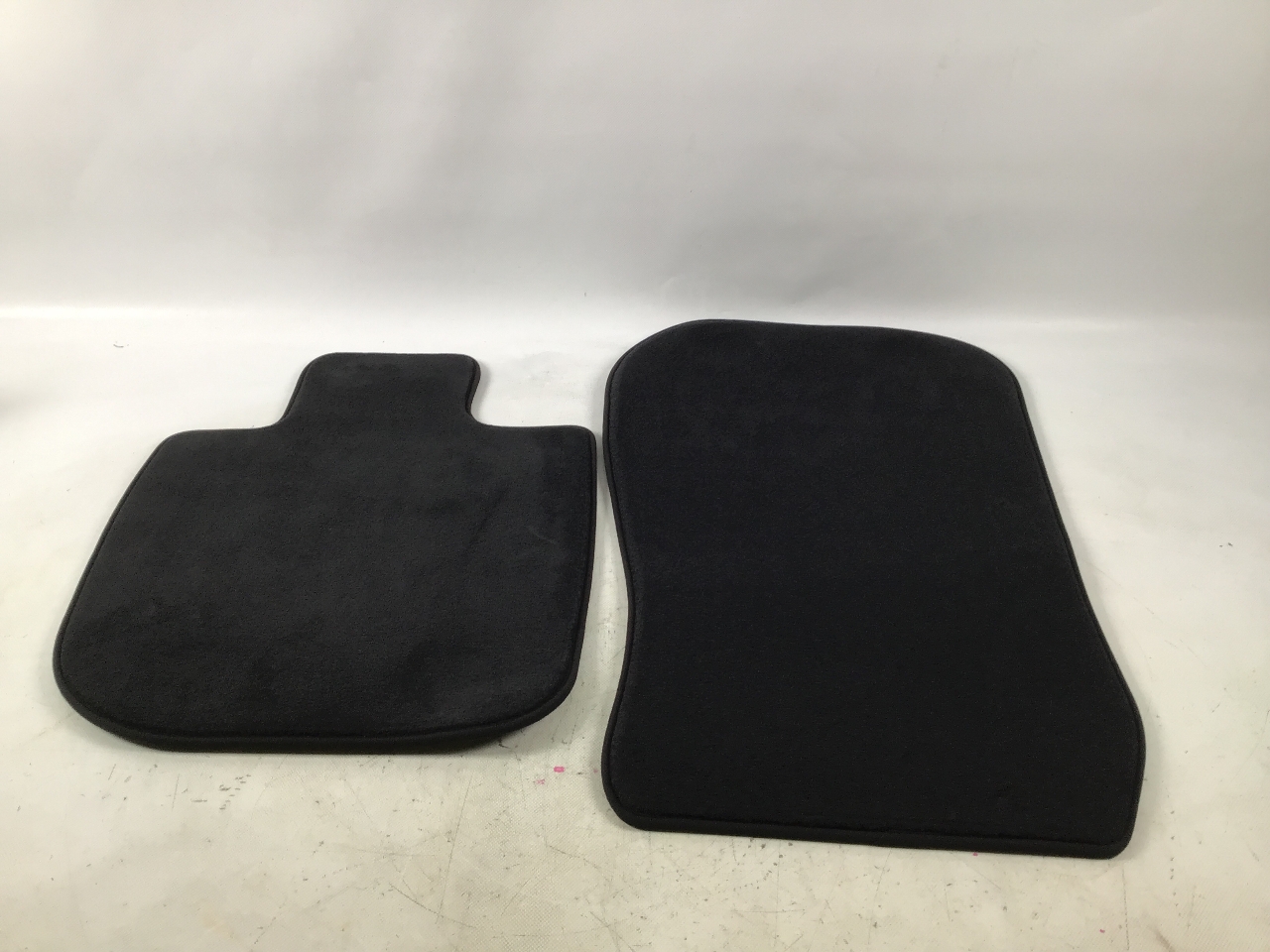 Fußmattensatz TOYOTA Supra (DB) 3.0 GR  250 kW  340 PS (03.2019-> ) Fußmattensatz TOYOTA Supra (DB) 3.0 GR  250 kW  340 PS (03.2019-> )