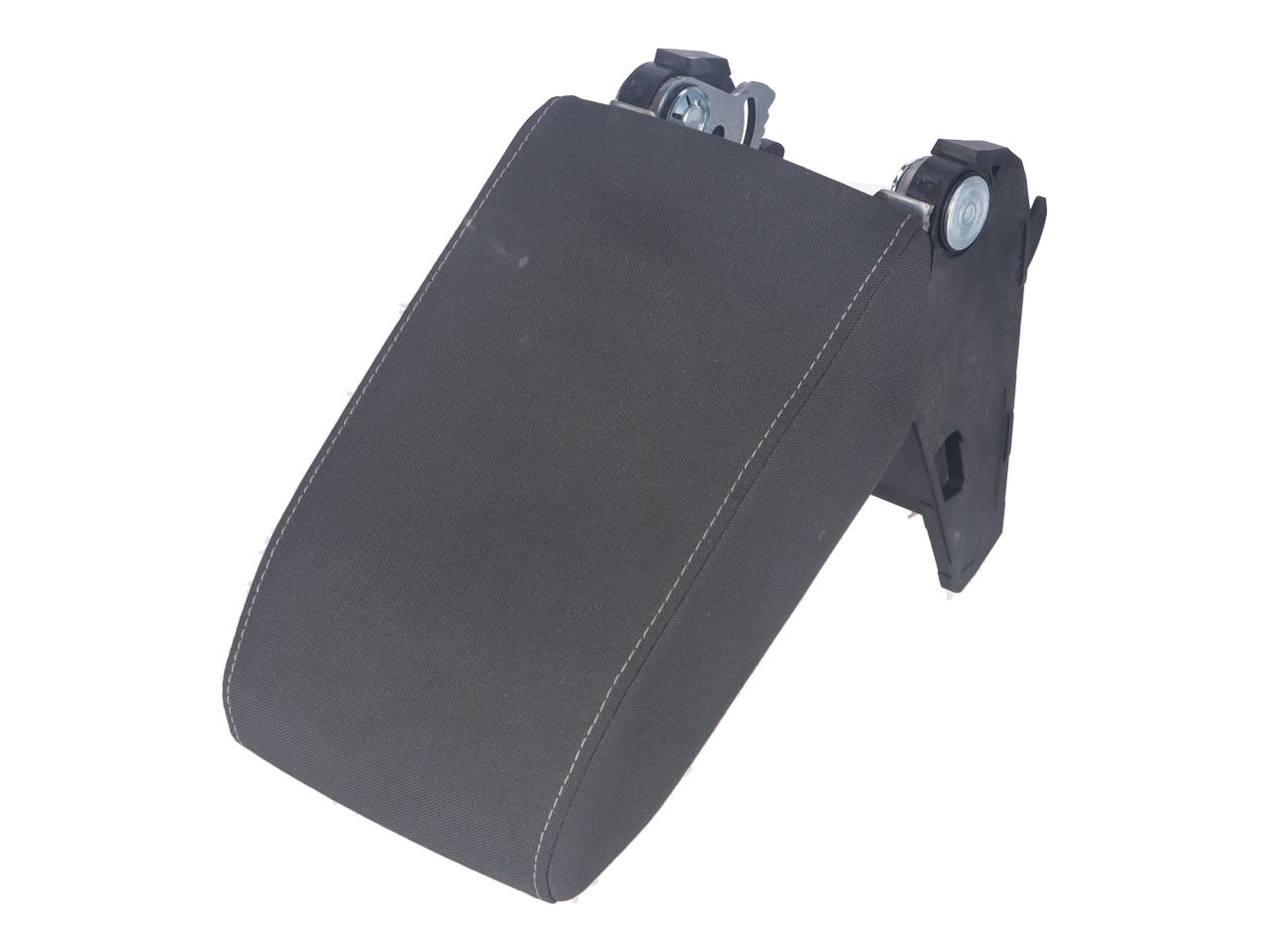 Armrest VW Golf VIII (CD) 2.0 TSI R 4motion  235 kW  320 PS (09.2020-> ) Armrest VW Golf VIII (CD) 2.0 TSI R 4motion  235 kW  320 PS (09.2020-> )