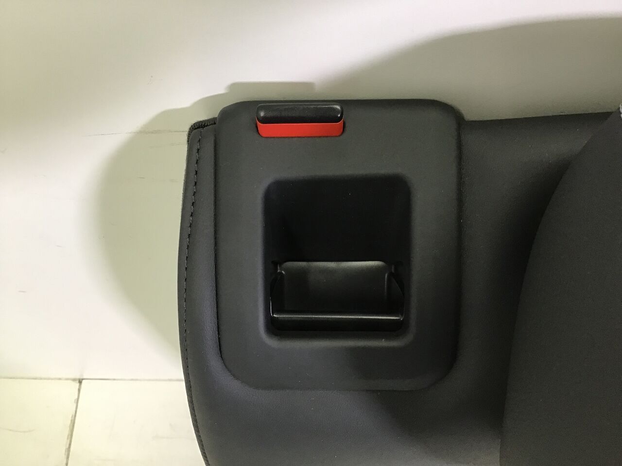 Rear seat right AUDI Q3 (8U) RS 2.5 quattro  250 kW  340 PS (05.2013-10.2018)
