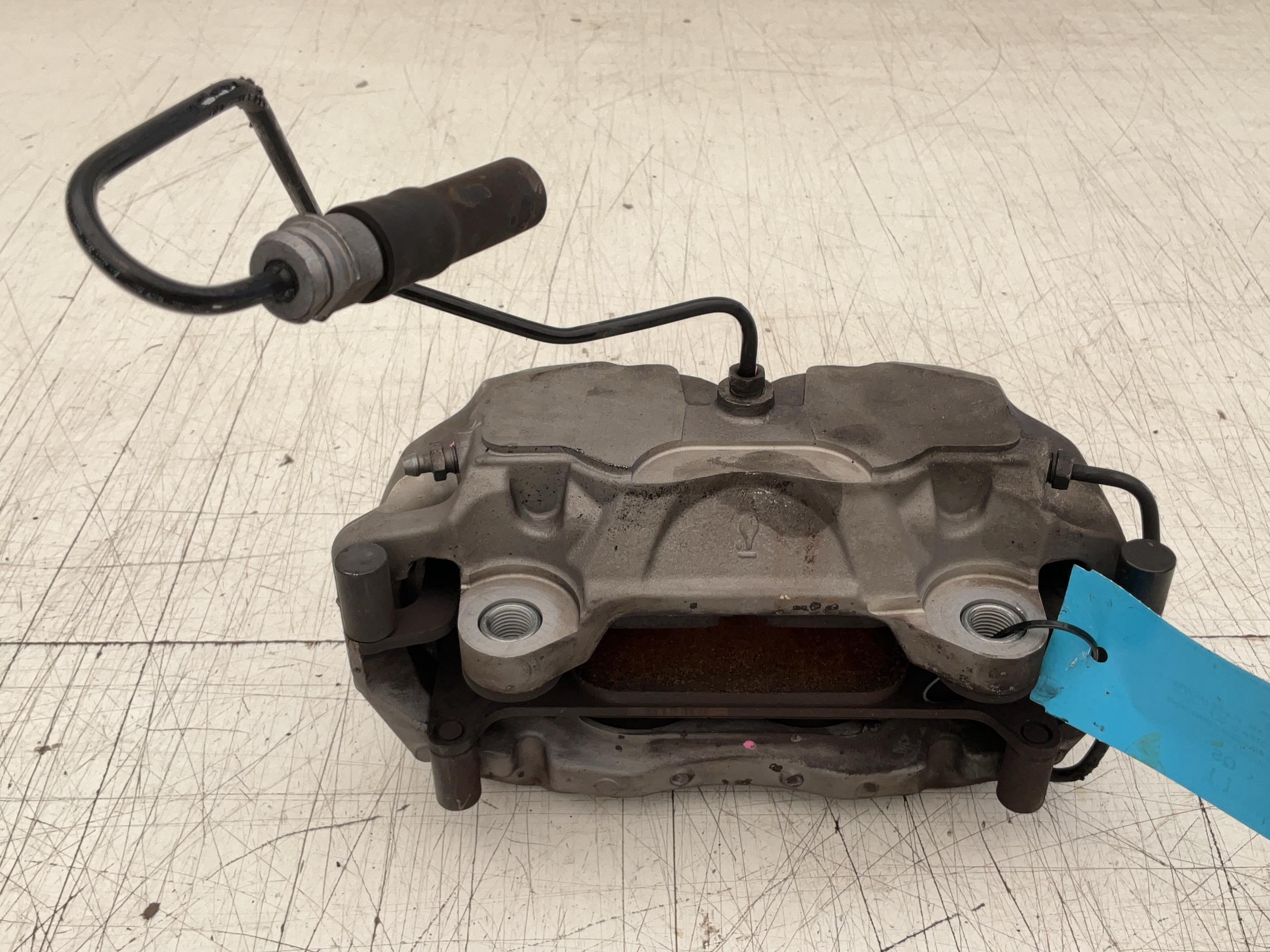 Brake caliper right front AUDI A6 Avant (4A, C8) 40 TDI Mild Hybrid  150 kW  204 PS (05.2018-> )