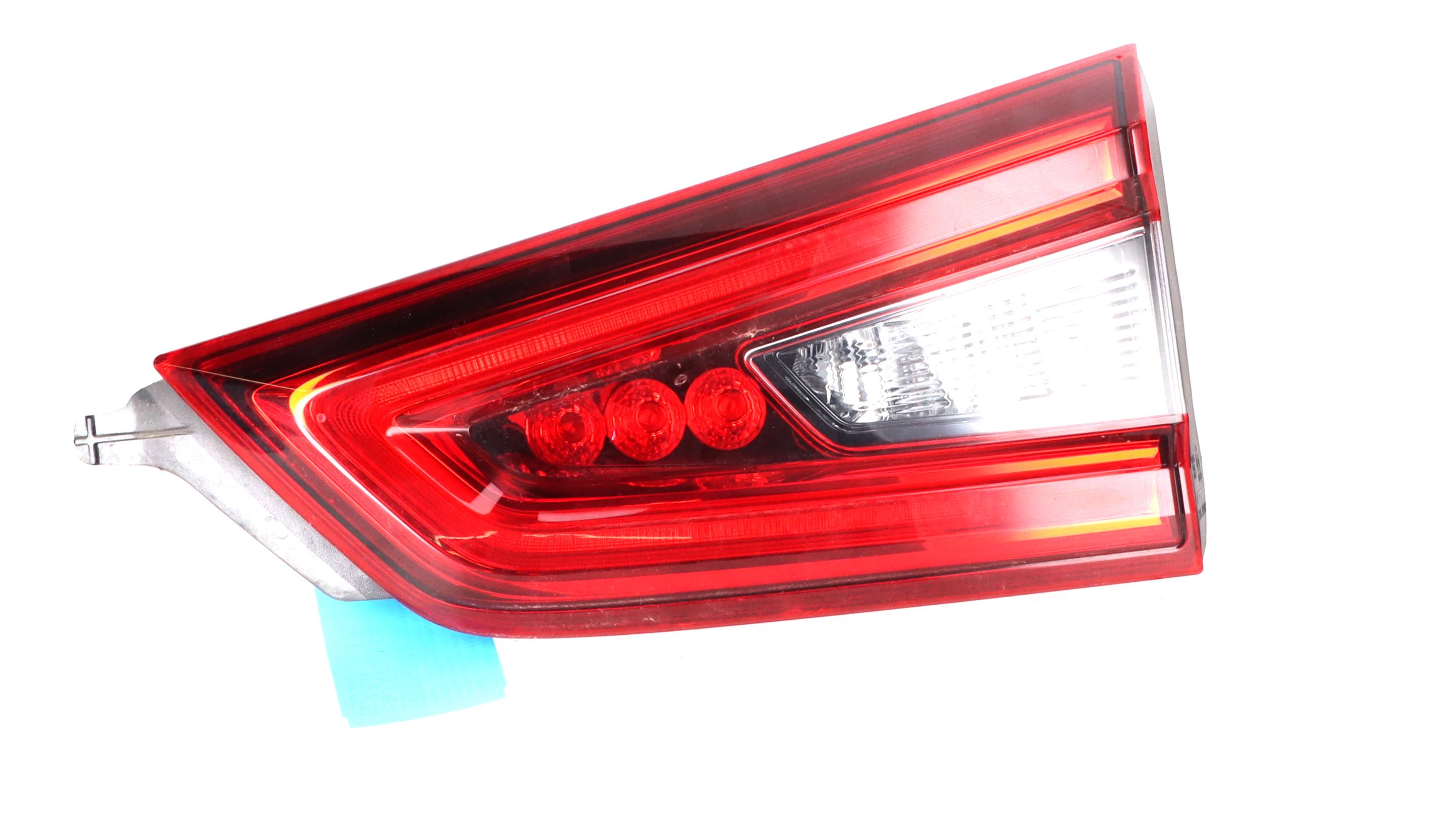 Tail-lamp inside right NISSAN Qashqai II (J11) 1.3 DIG-T  116 kW  158 PS (10.2020-> )