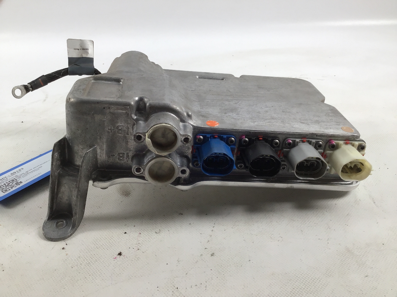 Autre pièce TESLA Model S (5YJS) 75D AWD  386 kW  525 PS (06.2016-> ) Autre pièce TESLA Model S (5YJS) 75D AWD  386 kW  525 PS (06.2016-> )