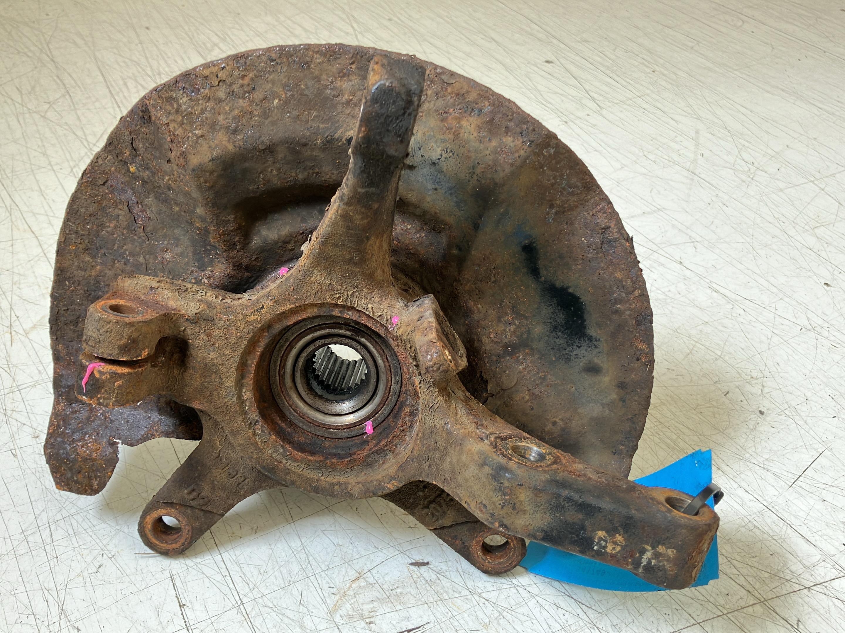 Axle stub left front OPEL Agila (H00) 1.2  55 kW  75 PS (09.2000-12.2007)