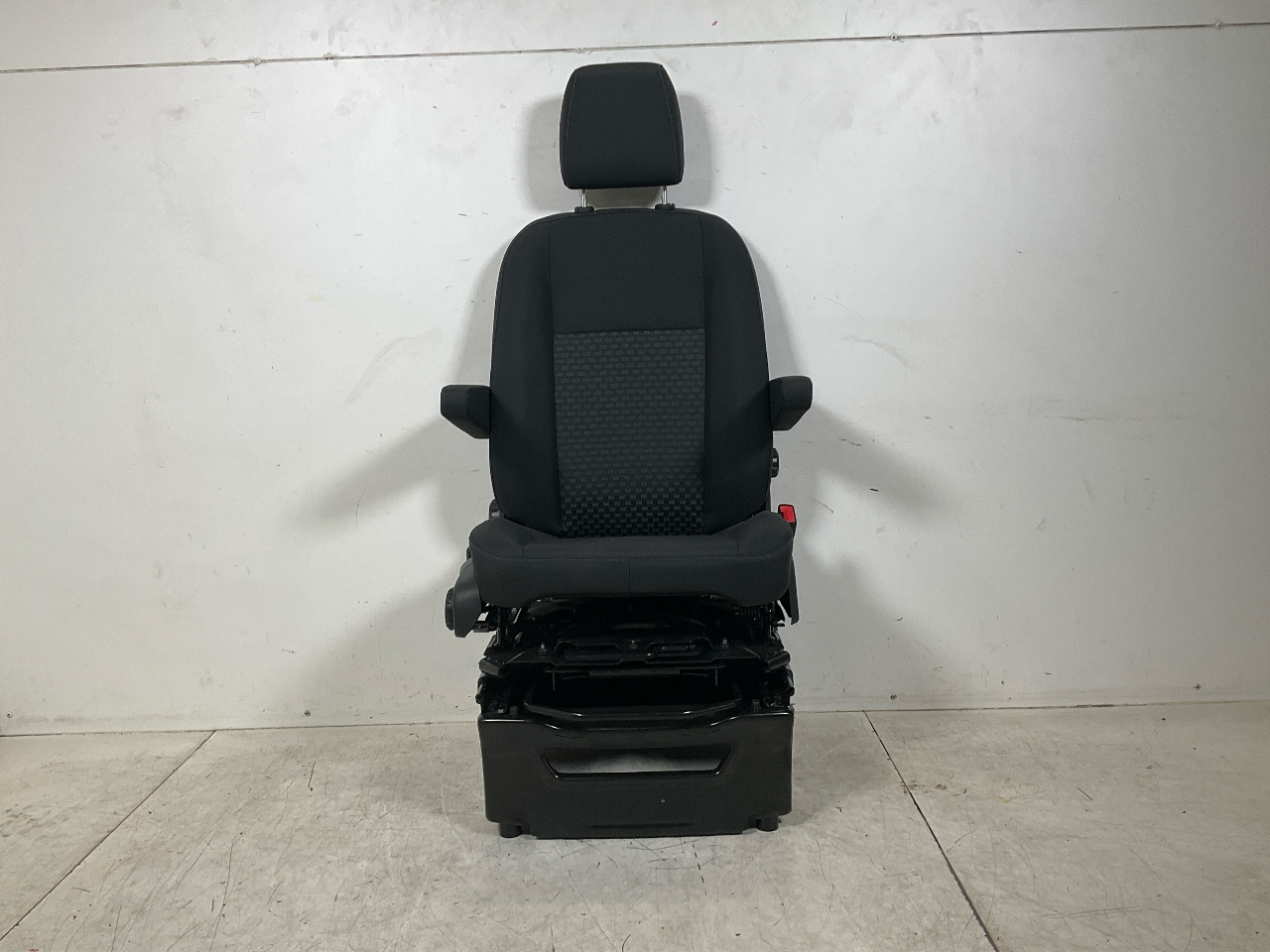 Seat right front FORD Transit V363 Pritsche/Fahrgestell (FED, FFD) 2.0 TDCi  125 kW  170 PS (03.2016-> )