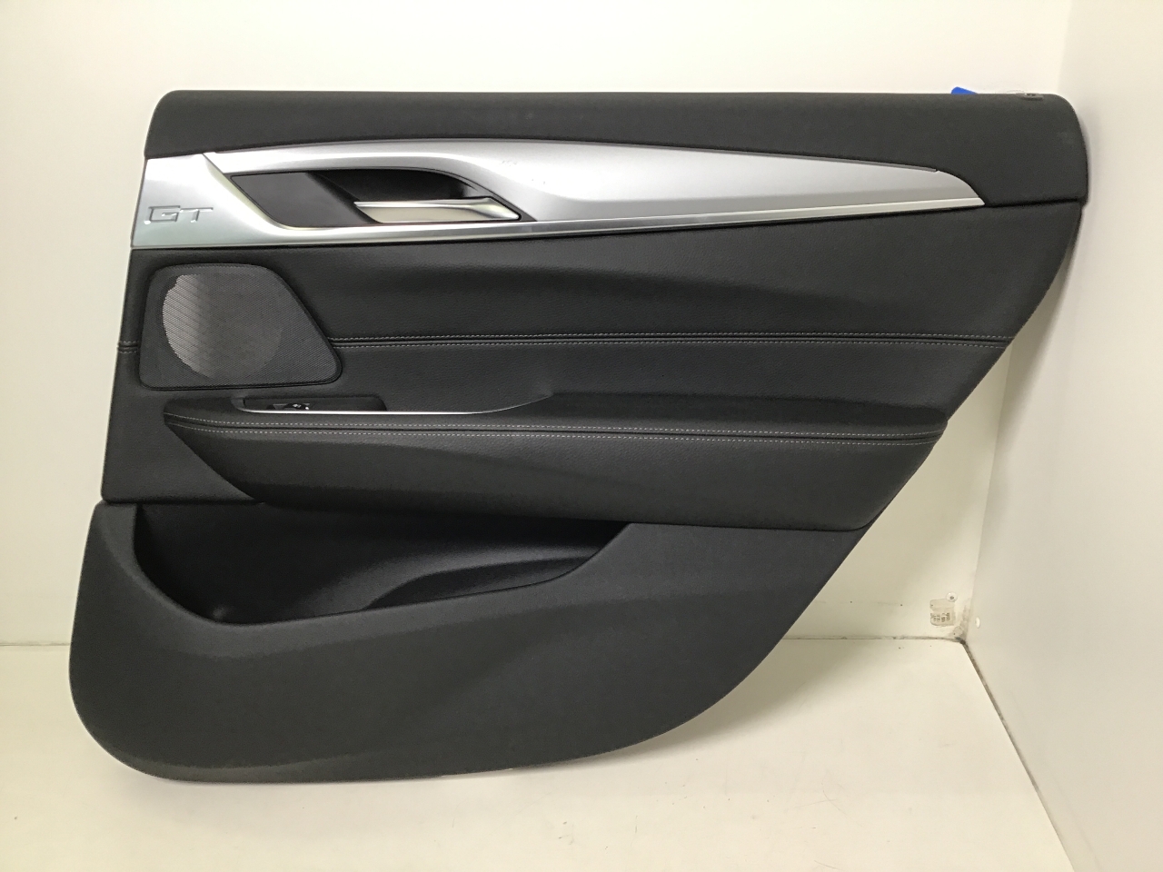 Türverkleidung rechts hinten BMW 6er Gran Turismo (G32) 620d xDrive  140 kW  190 PS (07.2018-> ) Türverkleidung rechts hinten BMW 6er Gran Turismo (G32) 620d xDrive  140 kW  190 PS (07.2018-> )