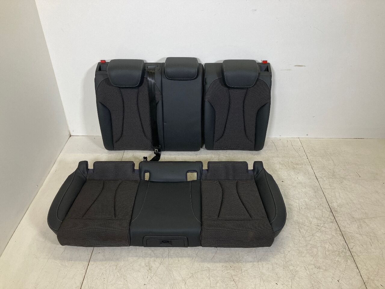 Interior equipment AUDI A3 Sportback (8V) 1.0 TFSI  85 kW  115 PS (07.2016-> )