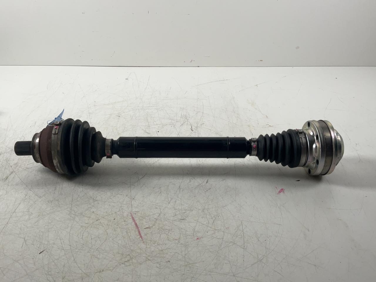 Aandrijfas VOLVO Tiguan II (AD) 40 TFSI quattro  140 kW  190 PS (04.2021-> )