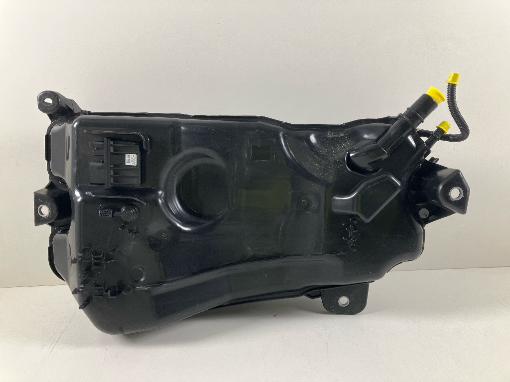 Tank AdBlue AUDI A3 Limousine (8V) 2.0 TDI  110 kW  150 PS (10.2013-> ) Tank AdBlue AUDI A3 Limousine (8V) 2.0 TDI  110 kW  150 PS (10.2013-> )