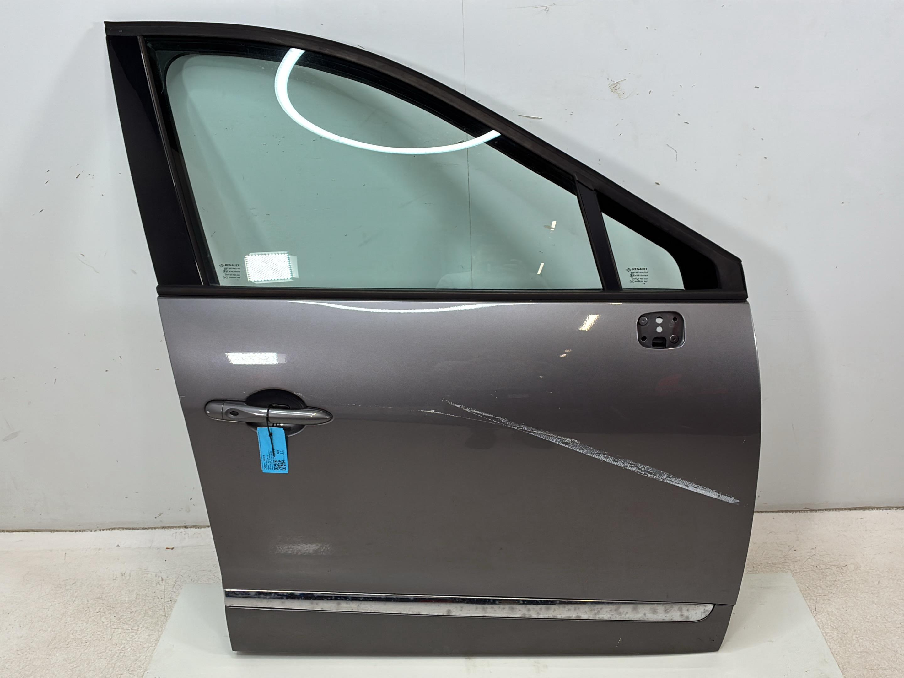Tür rechts vorne RENAULT Scenic III (JZ) 1.6 dCi  96 kW  131 PS (04.2011-> )