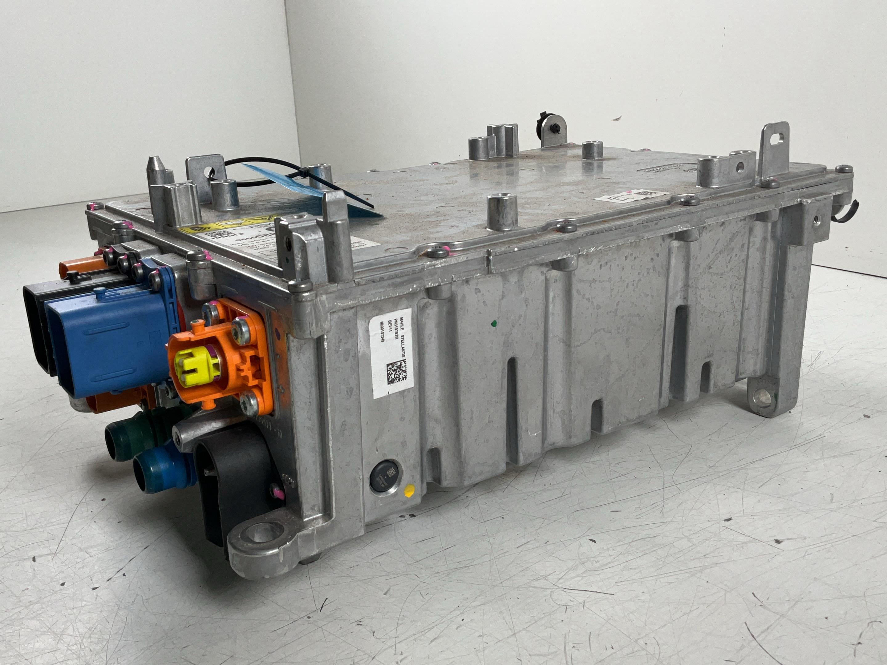 Acculader unit PEUGEOT 3008 III (KA, KB, KC) E-210  157 kW  213 PS (11.2023-> )