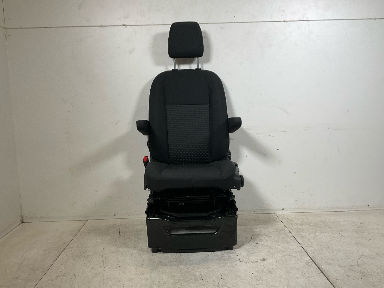 Sitz links vorne FORD Transit V363 Pritsche/Fahrgestell (FED, FFD) 2.0 TDCi  125 kW  170 PS (03.2016-> )