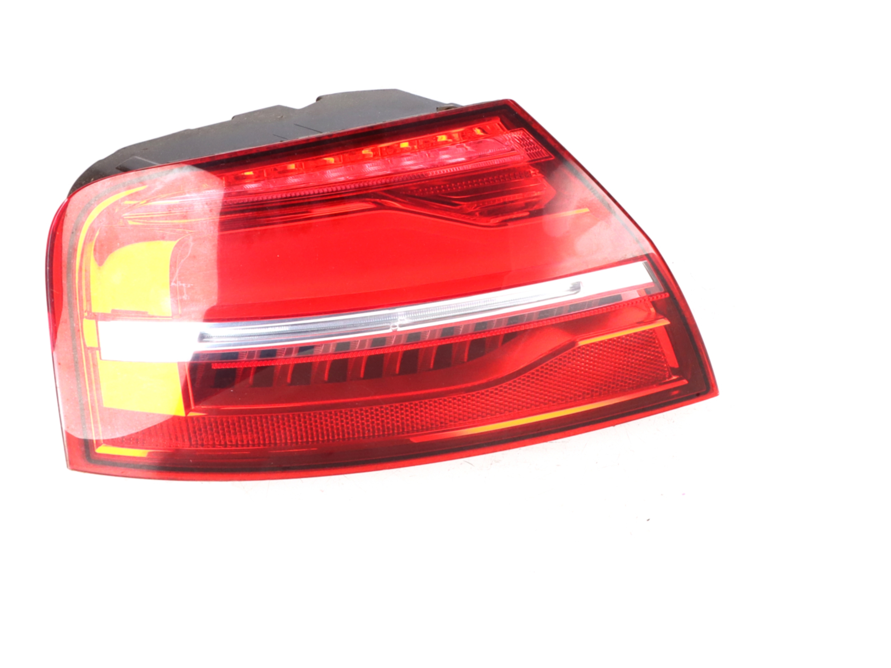 Tylne światło lewa zewnętrzna AUDI A8 (4H) 3.0 TDI quattro  190 kW  258 PS (10.2013-01.2018)