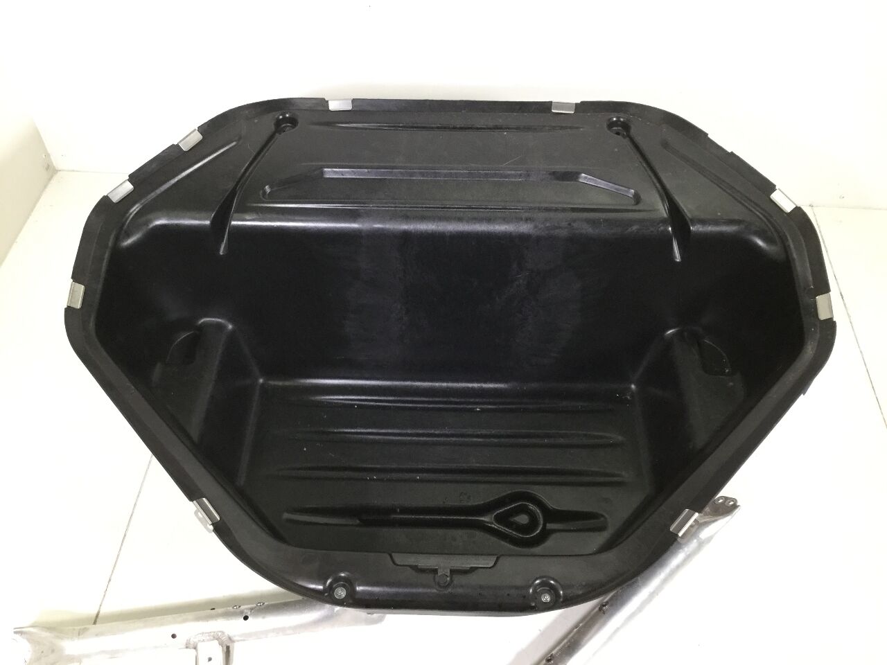 Koffer-/laadruimte kuip TESLA Model S (5YJS) P90D AWD  346 kW  471 PS (09.2015-> )