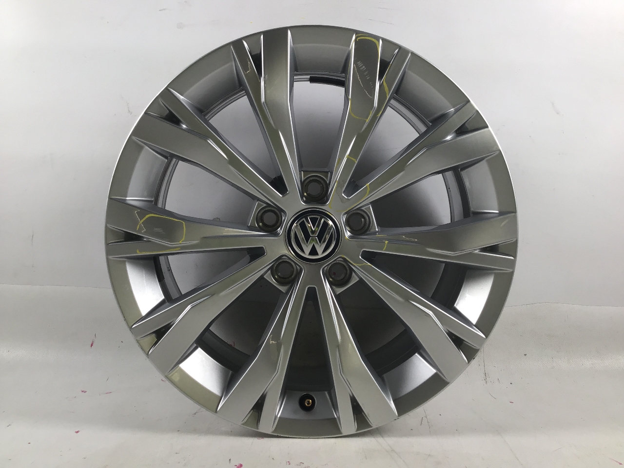 Rim light Alloy VW Tiguan II (AD) 1.4 eHybrid  110 kW  150 PS (11.2020-> )