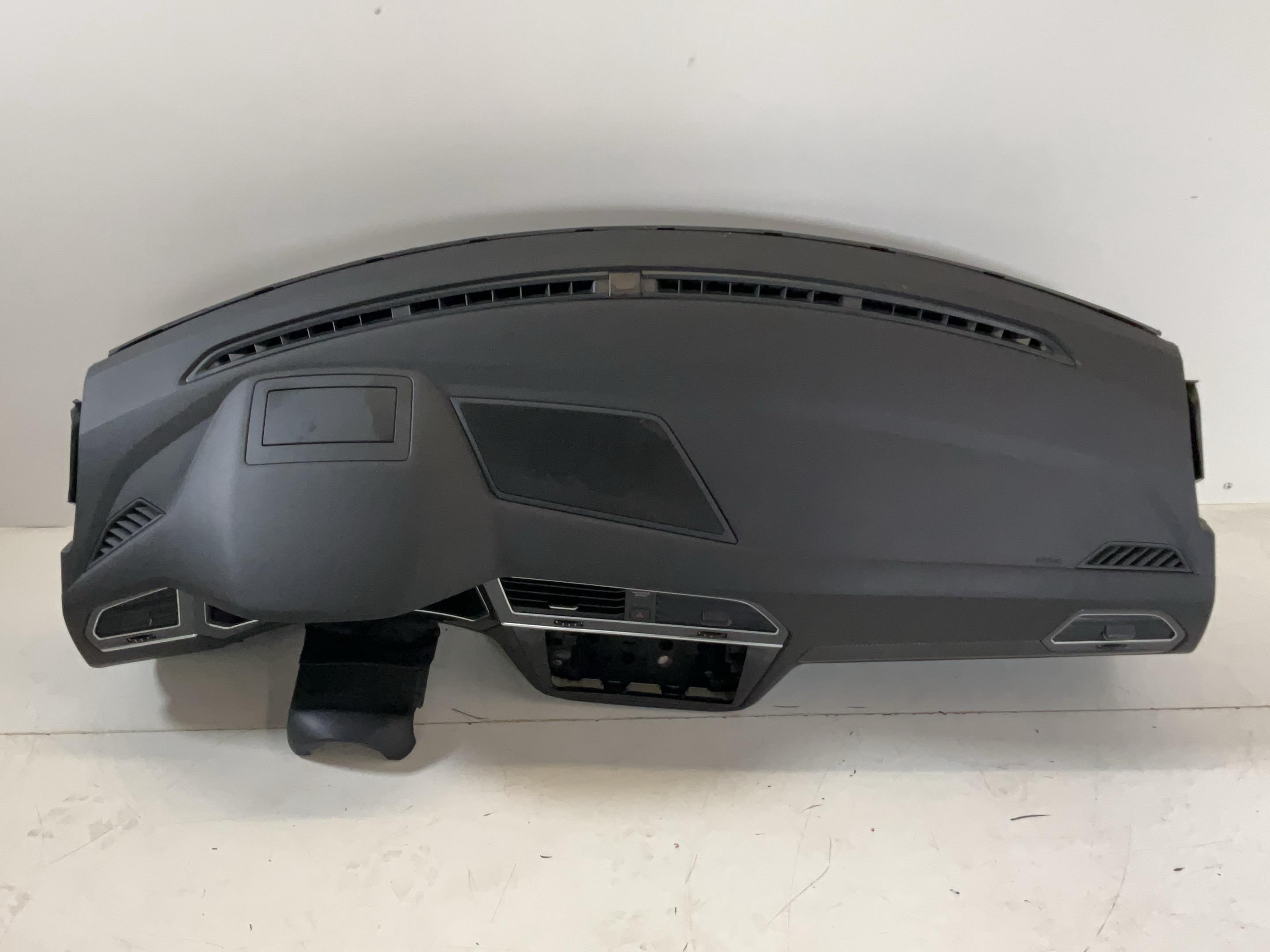 Car dashboard VW Tiguan Allspace (BW2) 2.0 TDI 4motion  147 kW  200 PS (06.2020-> )