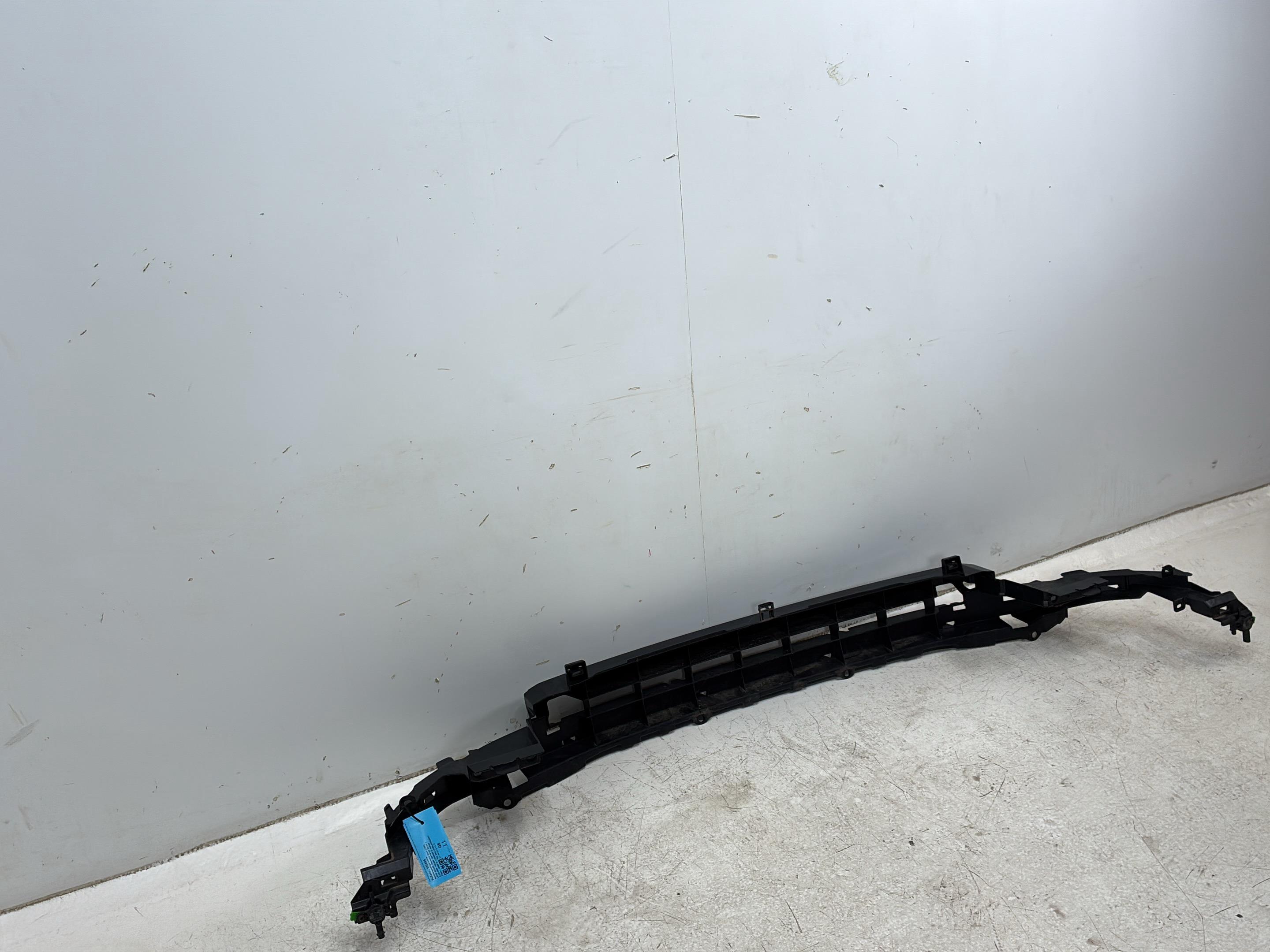 Bumperbalk voorkant LAND ROVER Discovery Sport (L550) 2.2 D 4WD  140 kW  190 PS (09.2014-> )
