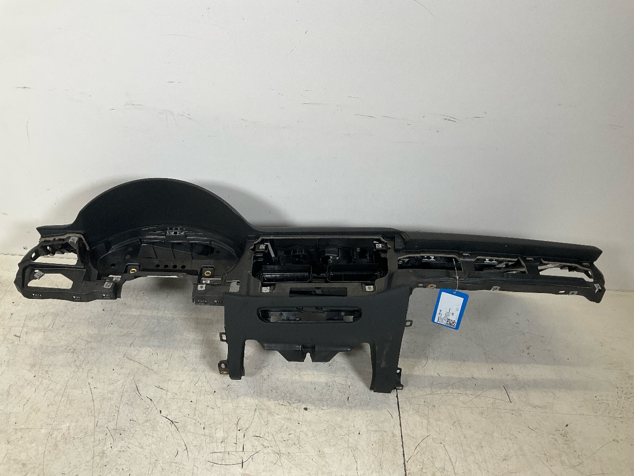 Armaturenbrett AUDI A4 (8W, B9) 2.0 TDI  110 kW  150 PS (05.2015-> ) Armaturenbrett AUDI A4 (8W, B9) 2.0 TDI  110 kW  150 PS (05.2015-> )