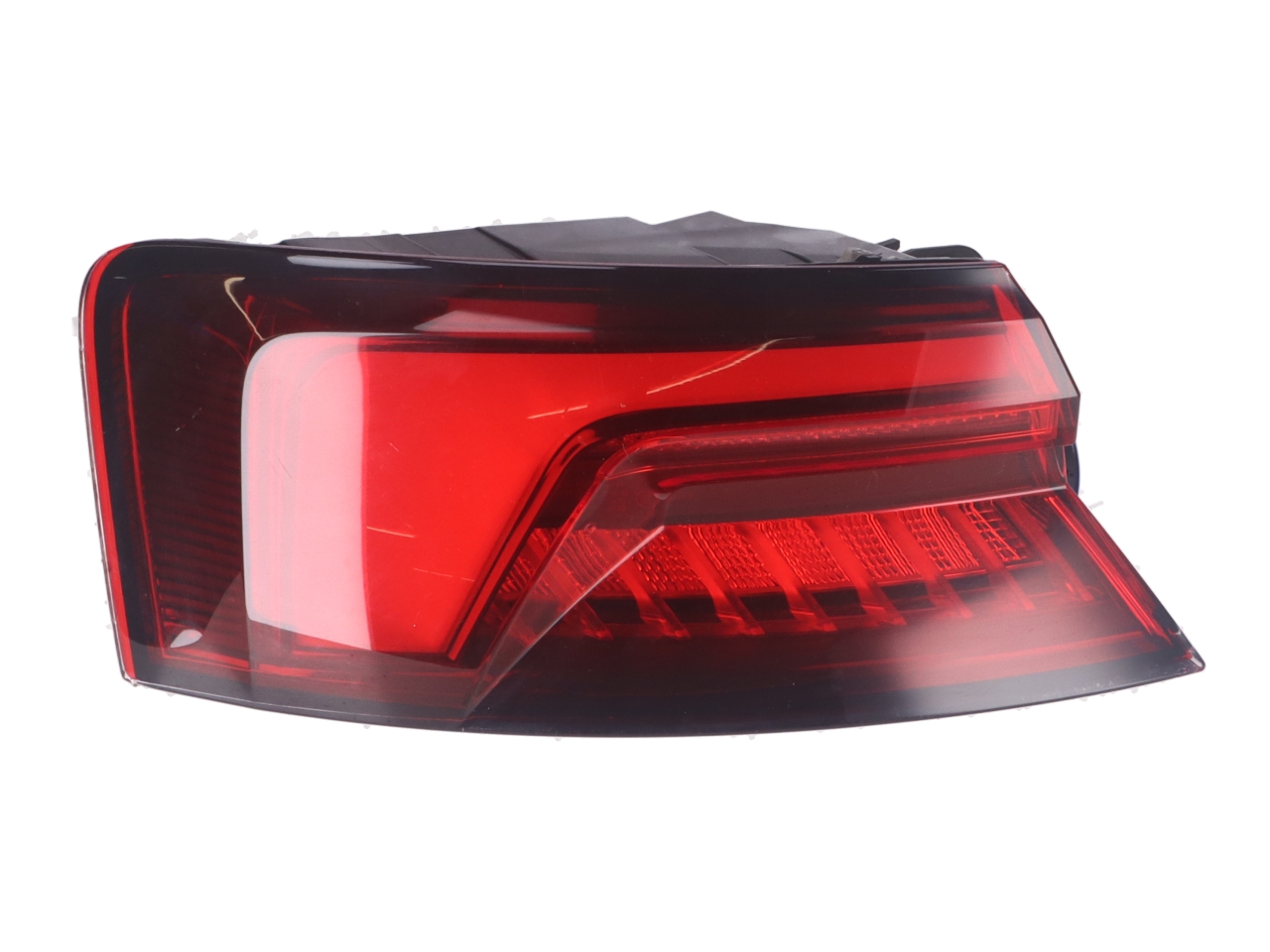 Feu arrière extérieur gauche AUDI A5 (F53) 2.0 TFSI  140 kW  190 PS (09.2016-> ) Feu arrière extérieur gauche AUDI A5 (F53) 2.0 TFSI  140 kW  190 PS (09.2016-> )