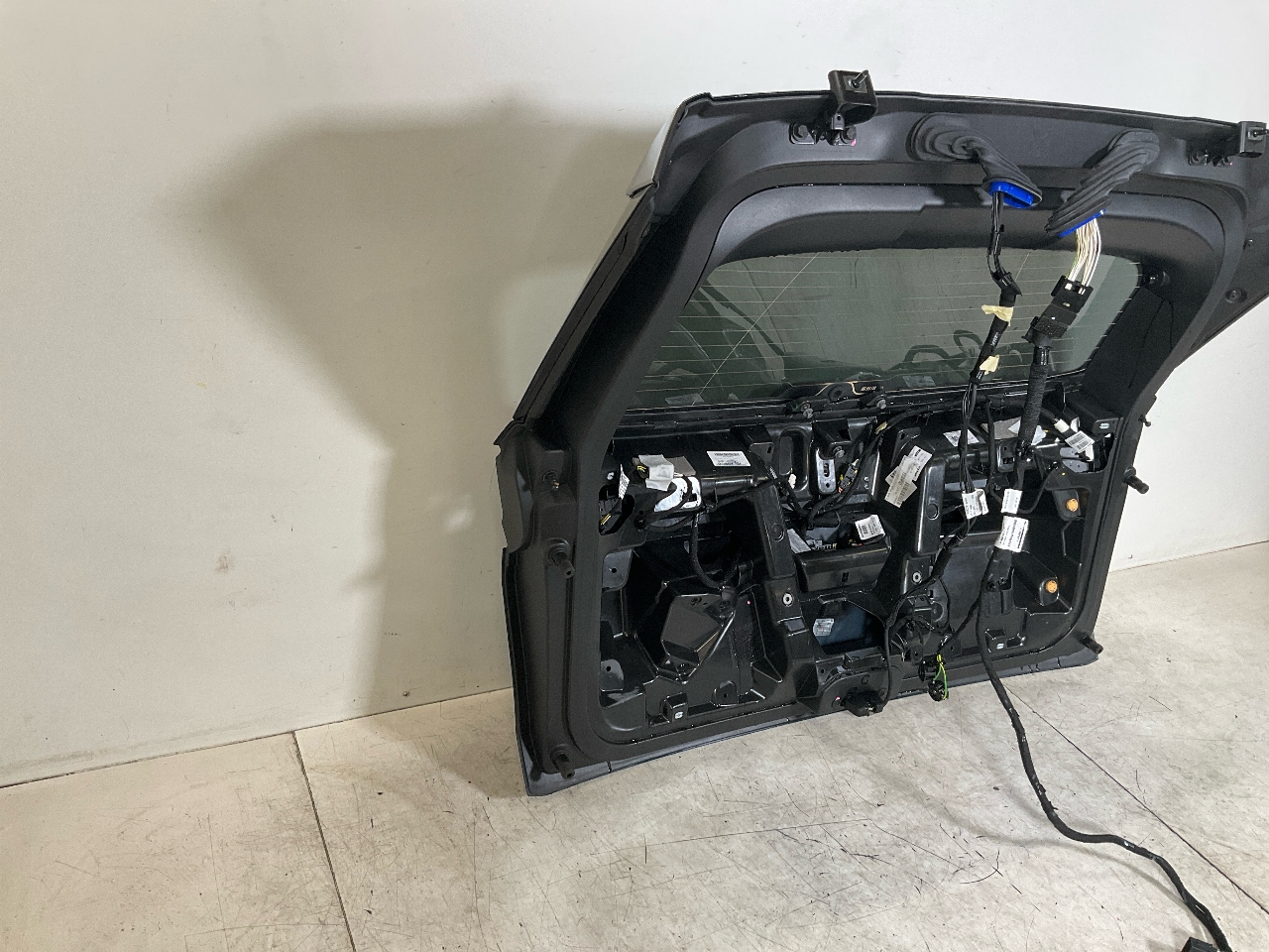 Klapa tylna / pokrywa bagażnika PEUGEOT 3008 II (MC, MR, MJ, M4) Hybrid4  147 kW  200 PS (10.2019-> )
