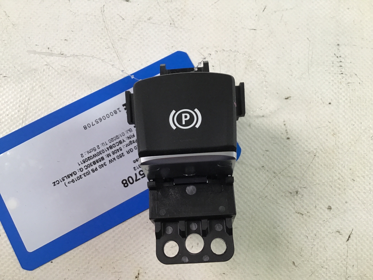 Switch for fixing brake TOYOTA Supra (DB) 3.0 GR  250 kW  340 PS (03.2019-> ) Switch for fixing brake TOYOTA Supra (DB) 3.0 GR  250 kW  340 PS (03.2019-> )