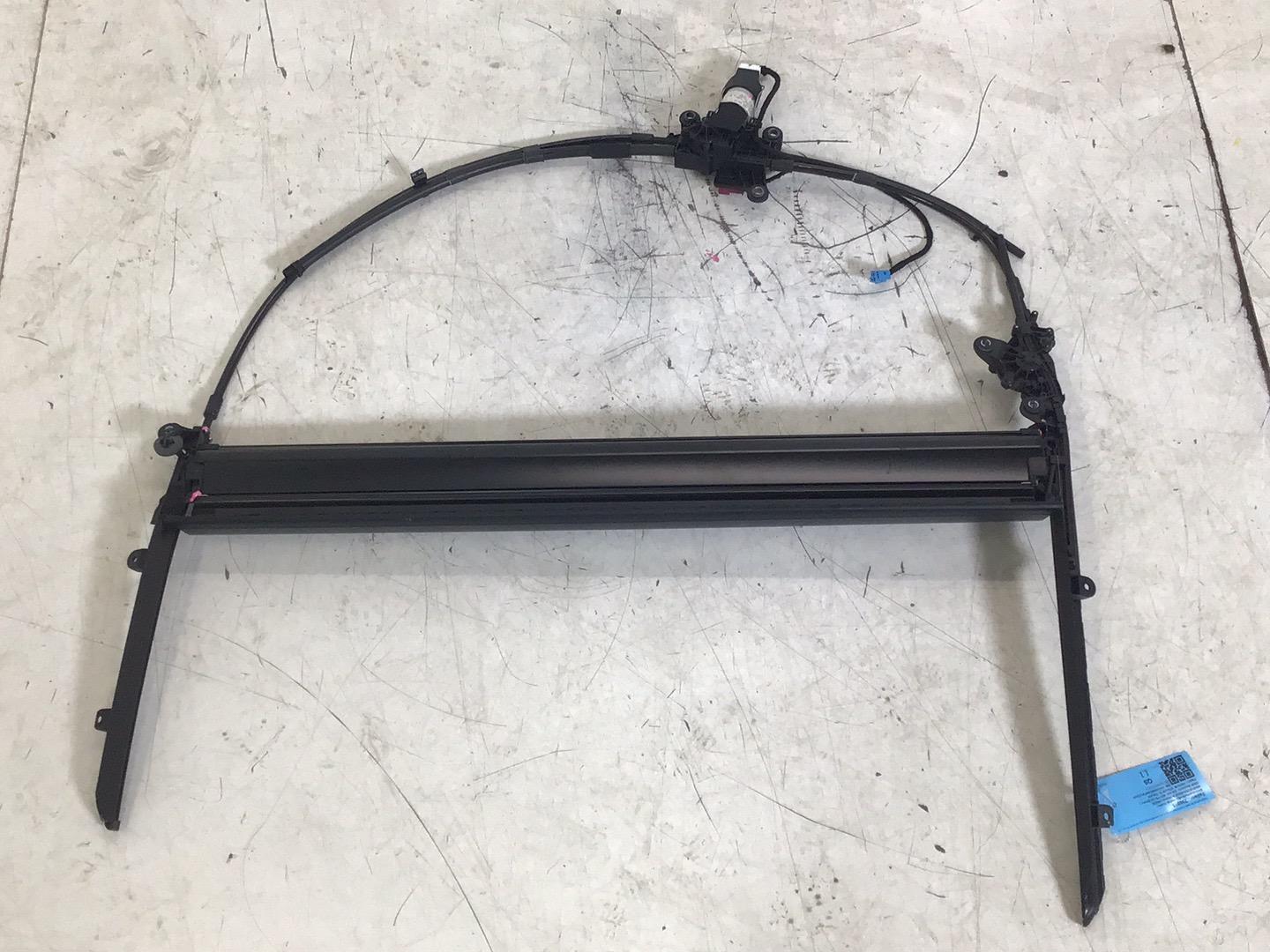 Roleta przeciwsłoneczna prawy tył MERCEDES-BENZ S-Klasse (W222) S500 Maybach  335 kW  455 PS (12.2014-> )