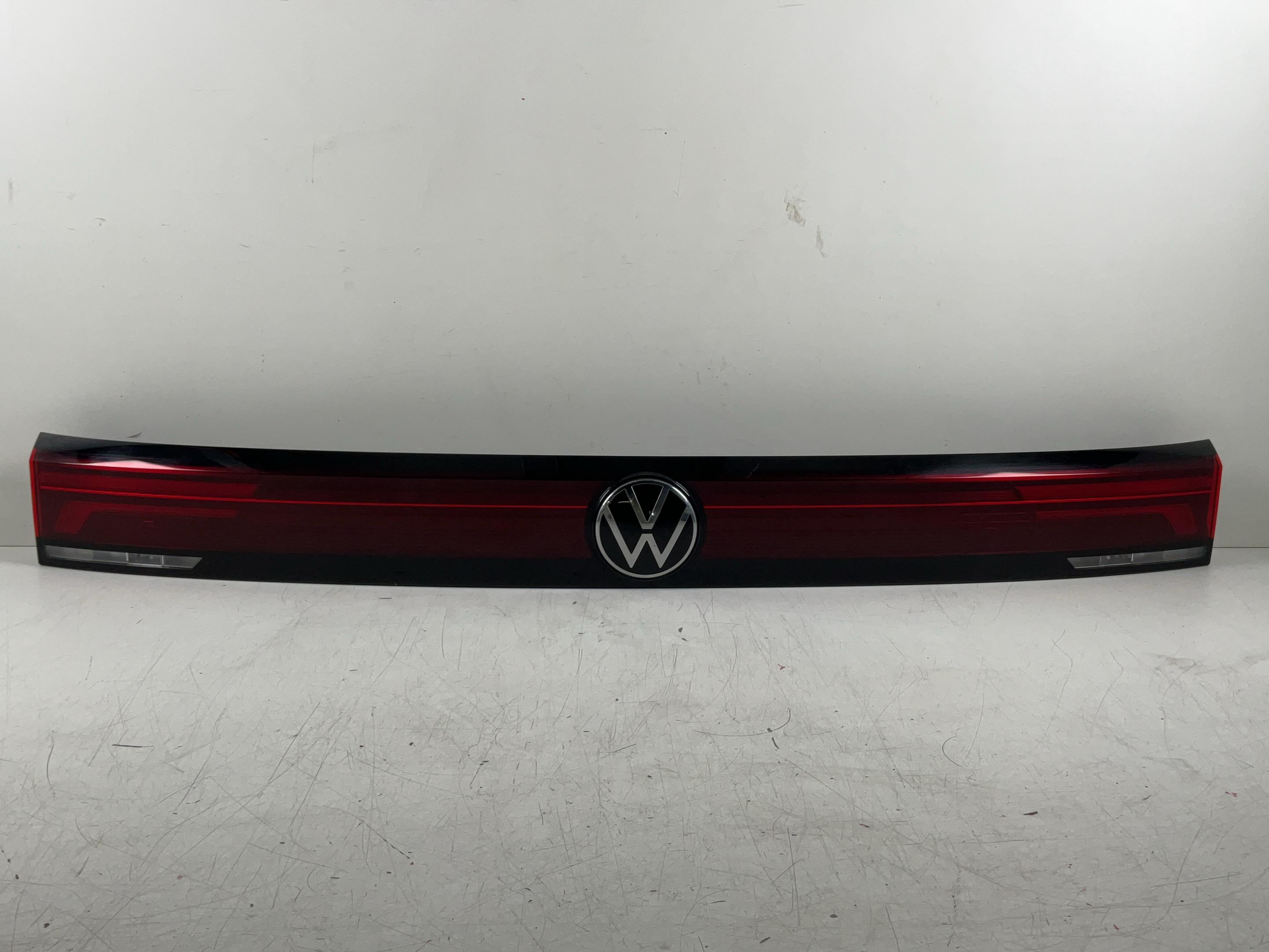Tail-lamp middle VW Tiguan III (CT1) 1.5 eTSI  110 kW  150 PS (09.2023-> )