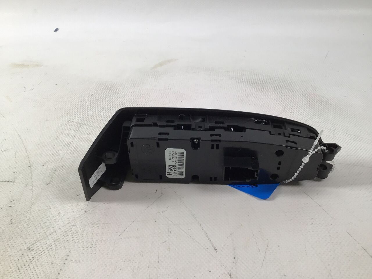 Switch for electric window BMW 7er (G11, G12) 730d  195 kW  265 PS (09.2015-> )