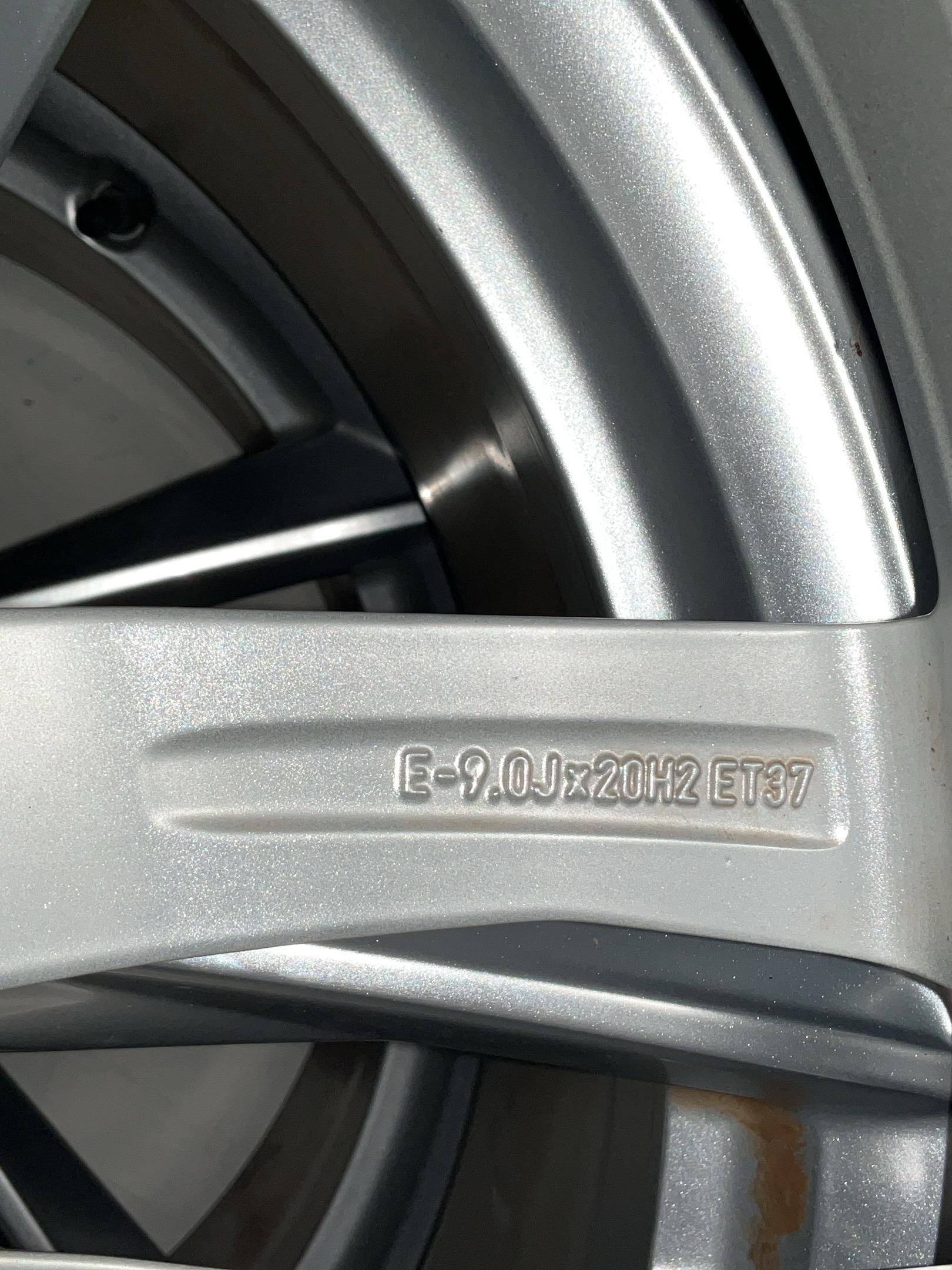Roți complete AUDI A8 (4H) 3.0 TDI quattro  190 kW  258 PS (10.2013-01.2018)