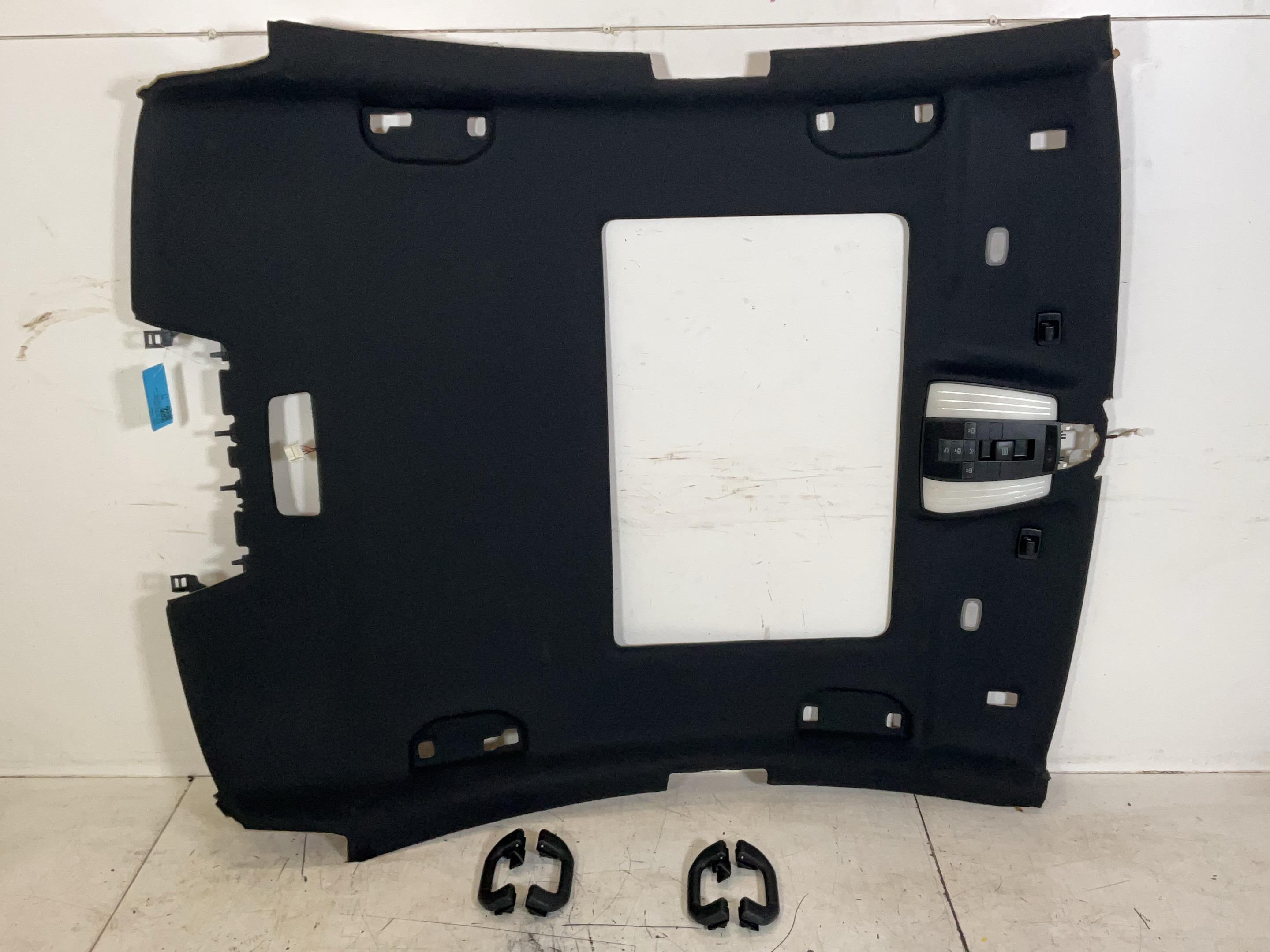 Ciel MERCEDES-BENZ CLS (C218) CLS 63 AMG  386 kW  525 PS (10.2012-> )